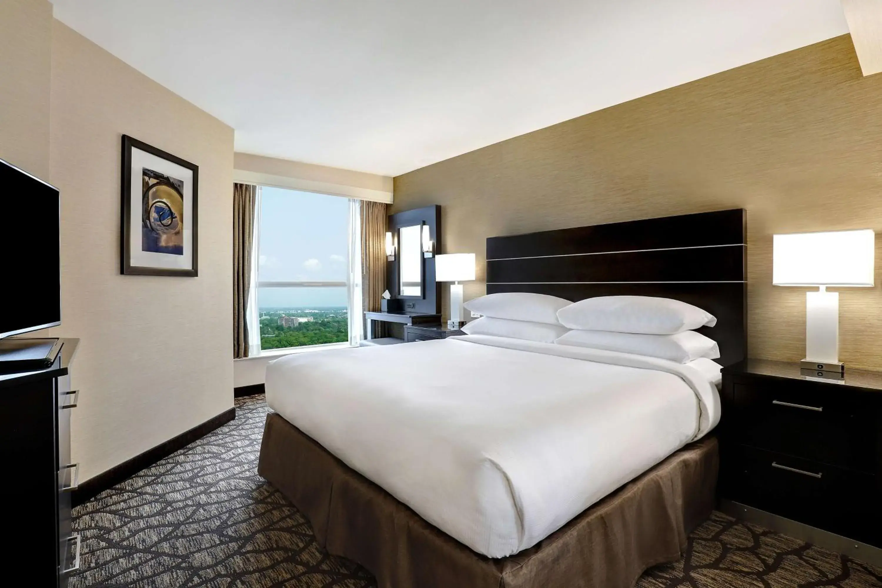 Bed in Embassy Suites by Hilton Niagara Falls/ Fallsview Bed in Embassy Suites by Hilton Niagara Falls/ Fallsview