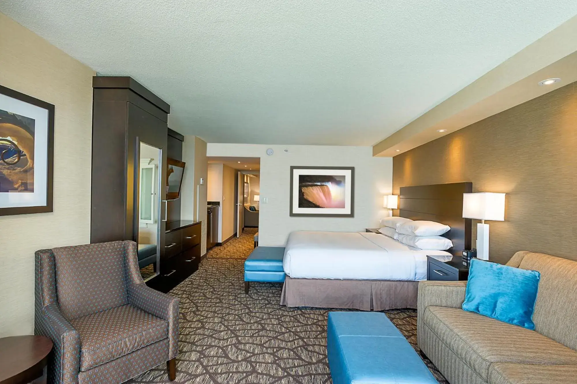 Bedroom in Embassy Suites by Hilton Niagara Falls/ Fallsview Bedroom in Embassy Suites by Hilton Niagara Falls/ Fallsview