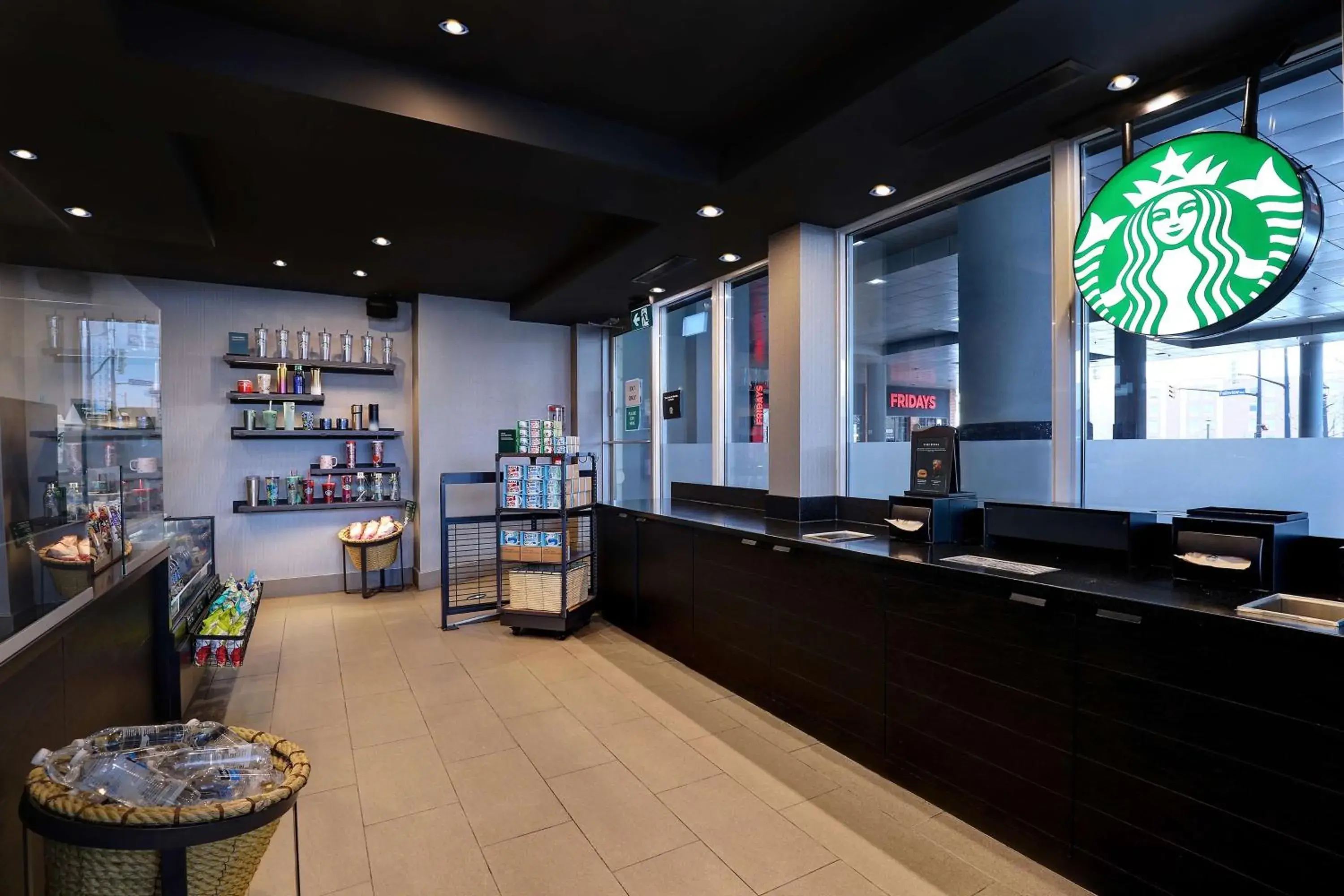 Restaurant/places to eat in Embassy Suites by Hilton Niagara Falls/ Fallsview Restaurant/places to eat in Embassy Suites by Hilton Niagara Falls/ Fallsview