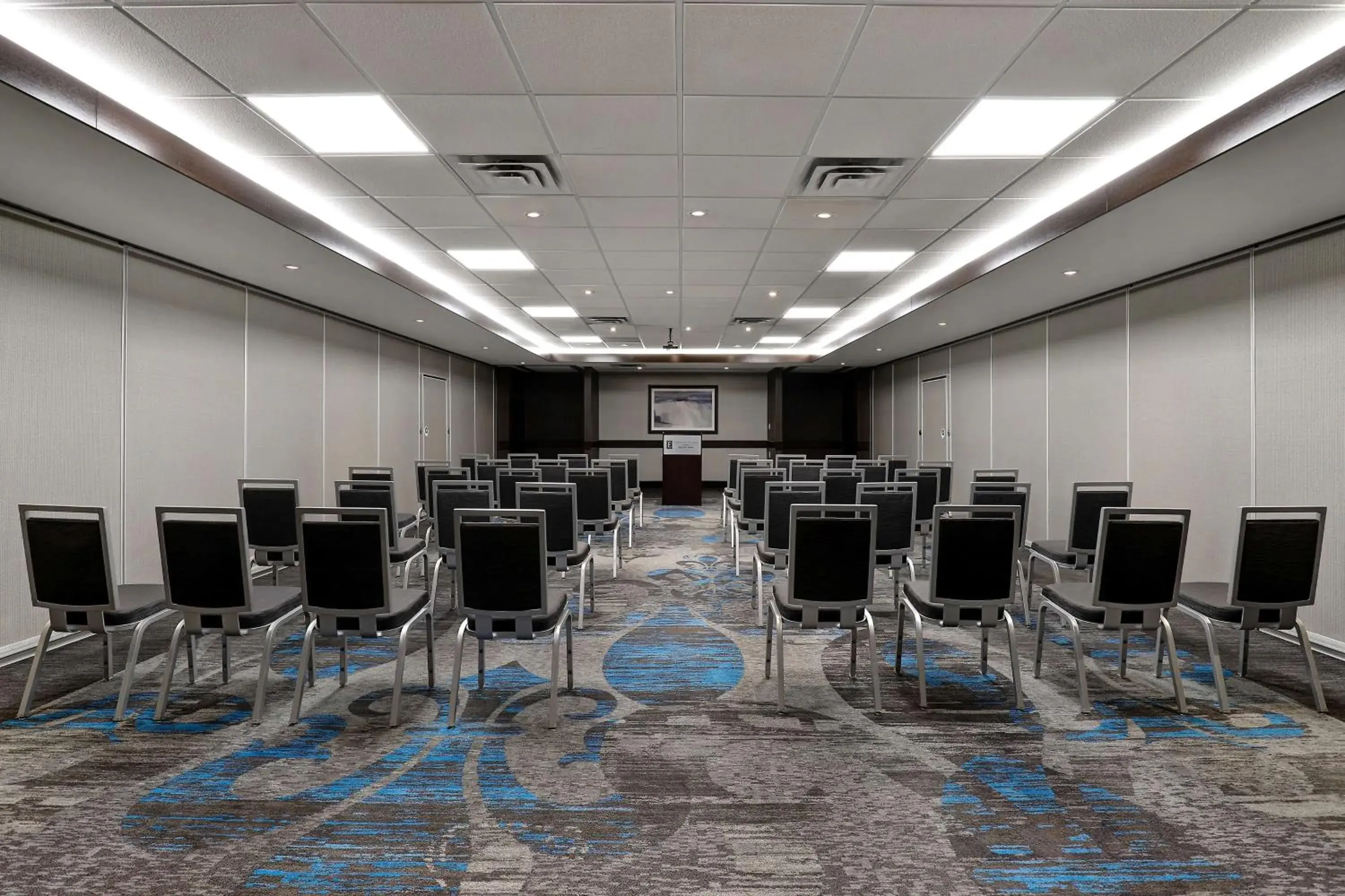 Meeting/conference room in Embassy Suites by Hilton Niagara Falls/ Fallsview Meeting/conference room in Embassy Suites by Hilton Niagara Falls/ Fallsview