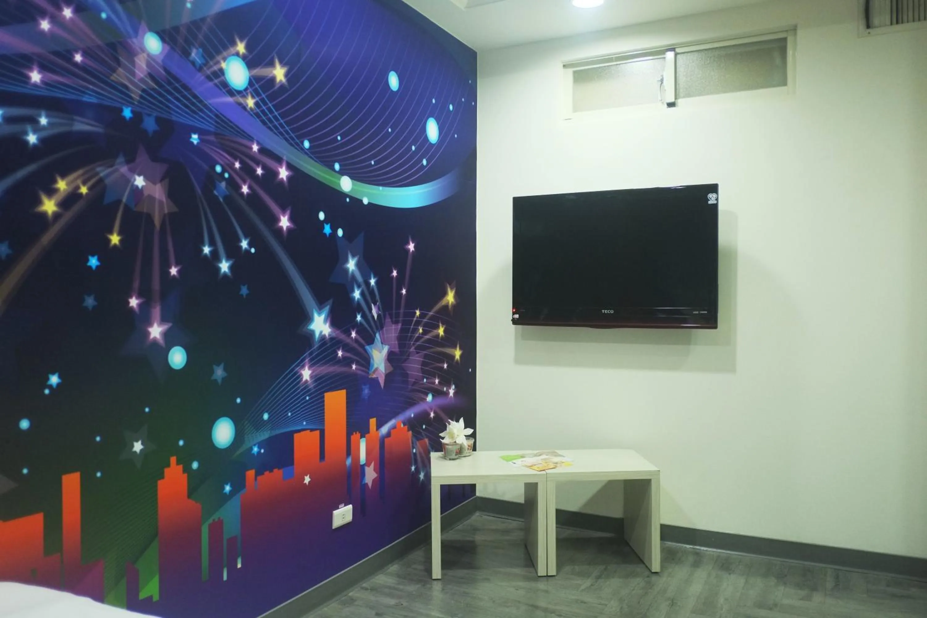 TV and multimedia in 柜富賓王旅店-台北館 Giant Rich King Plaza Hotel