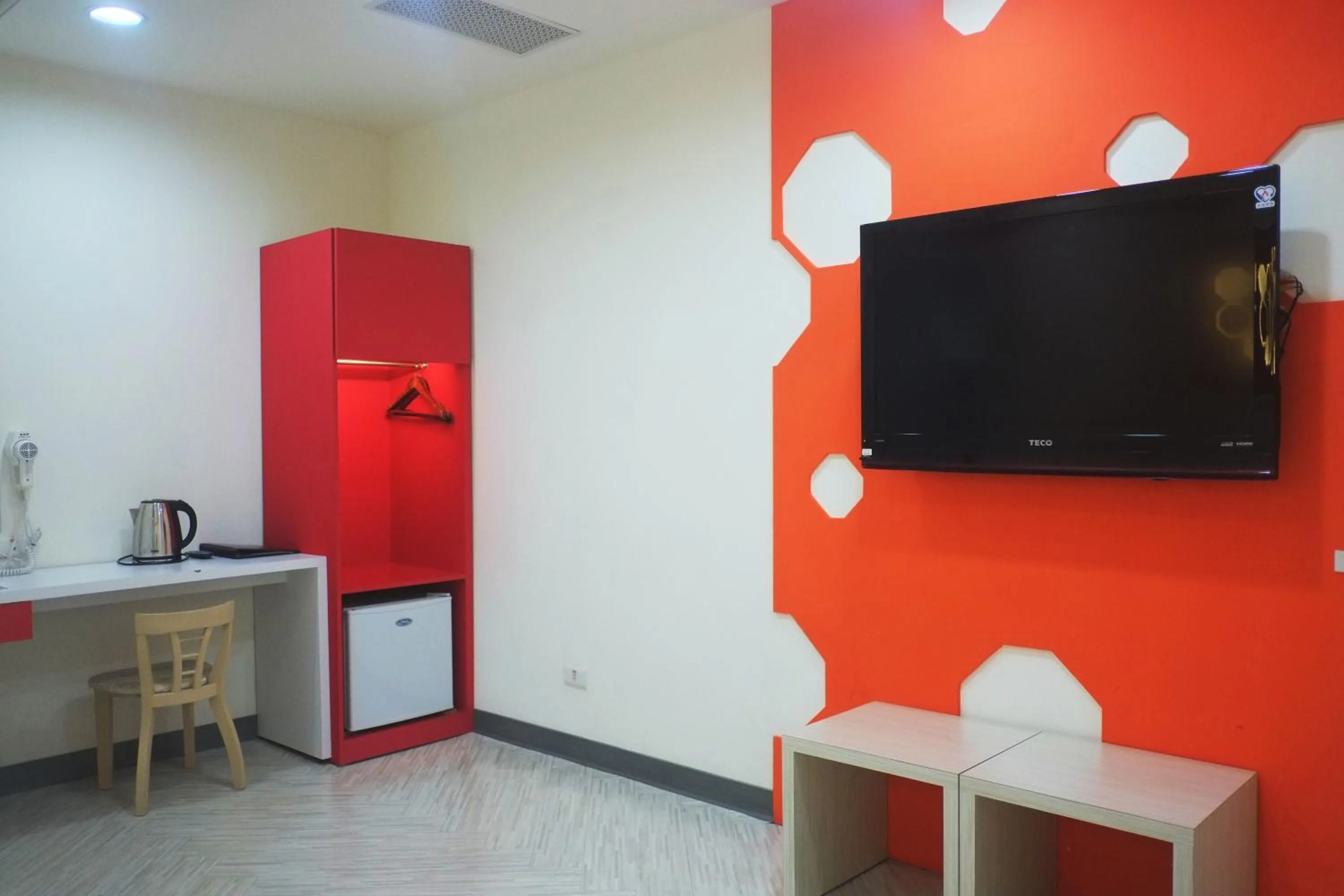 TV and multimedia in 柜富賓王旅店-台北館 Giant Rich King Plaza Hotel