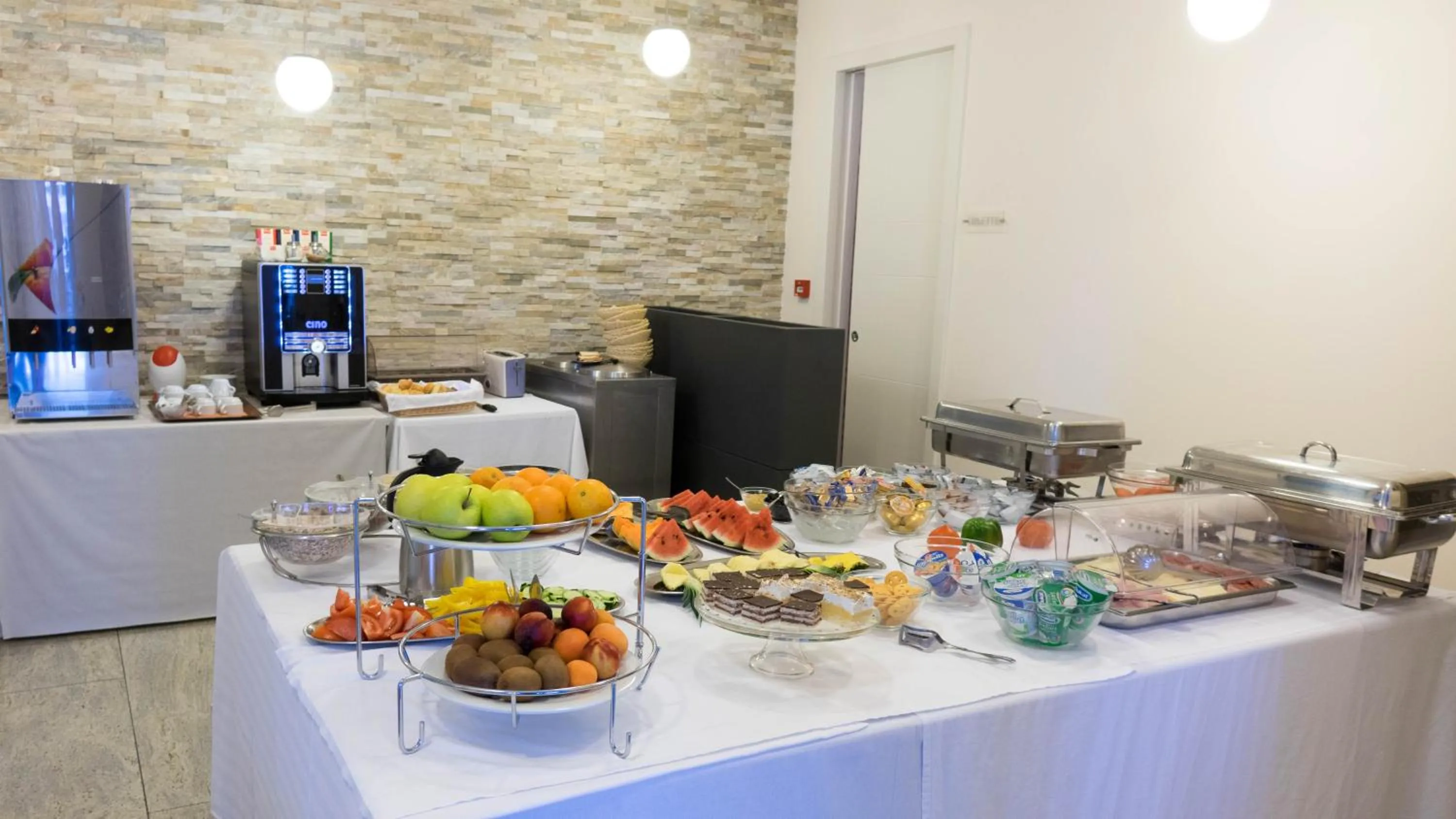 Food in Hotel Pleter