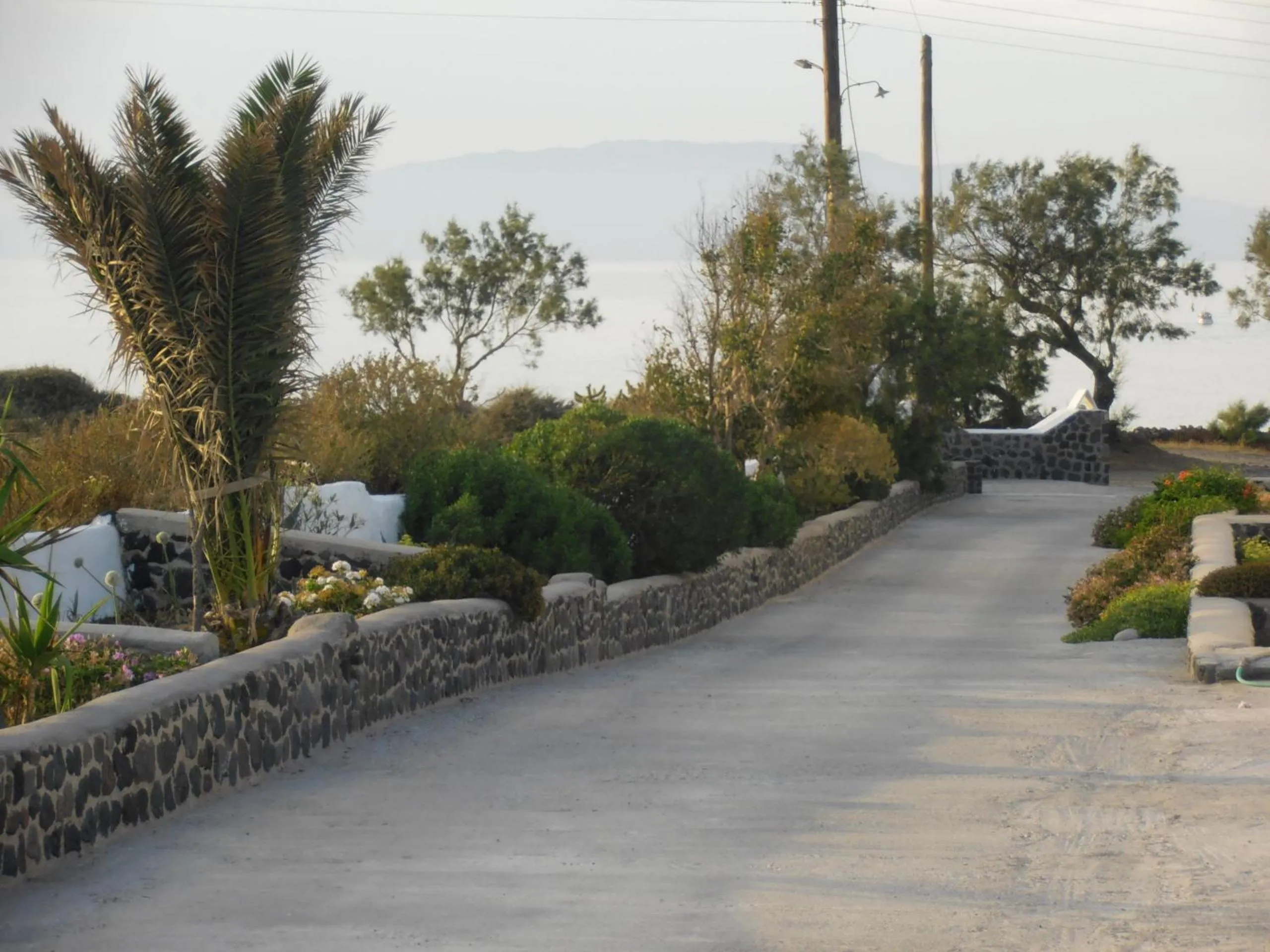 Spring in Hotel Paradisos Oia