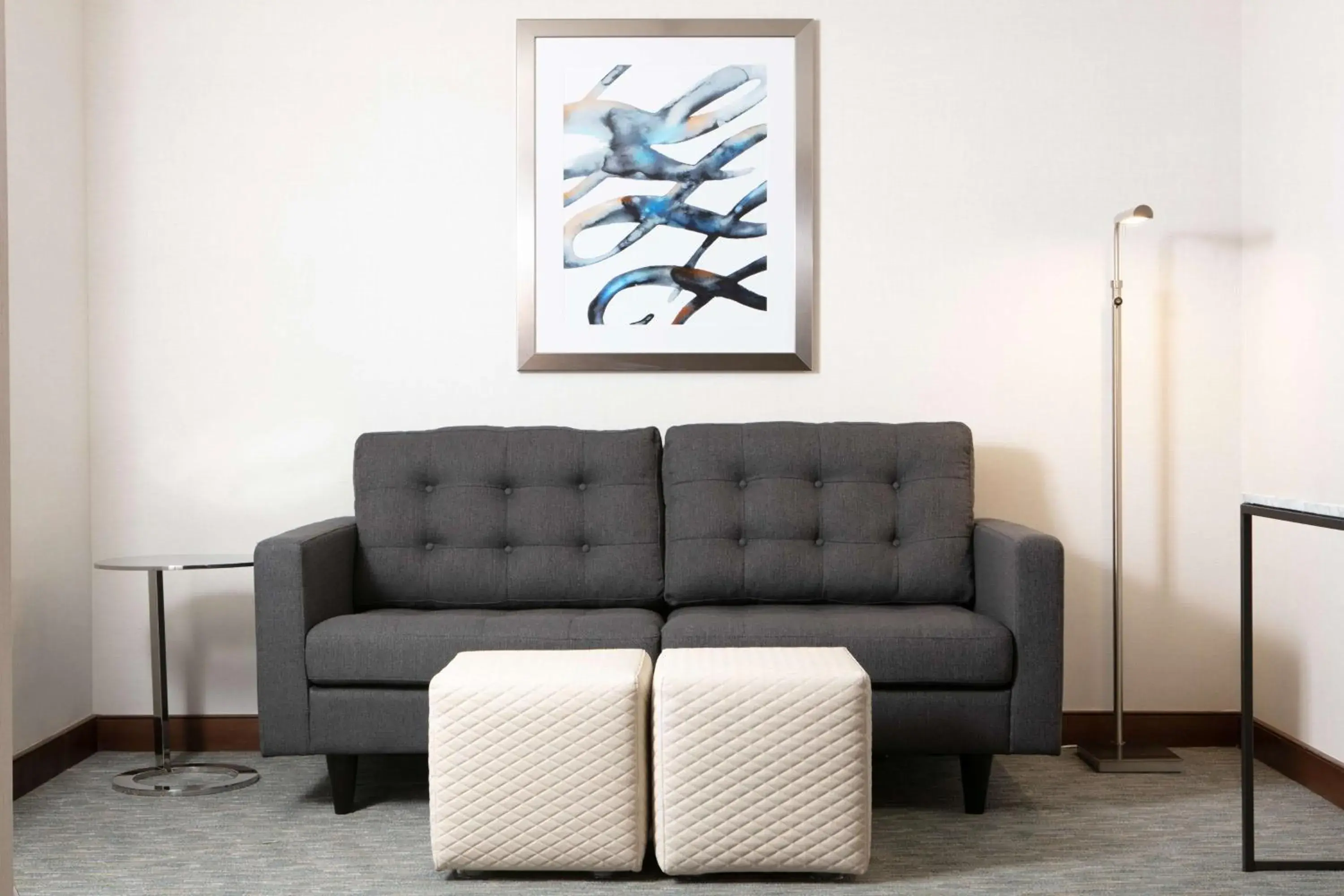 Living room in Hilton Minneapolis Bloomington Living room in Hilton Minneapolis Bloomington