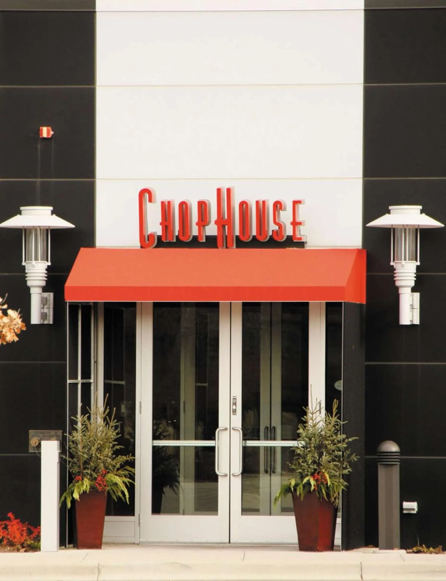 Restaurant/places to eat in Hilton Minneapolis Bloomington