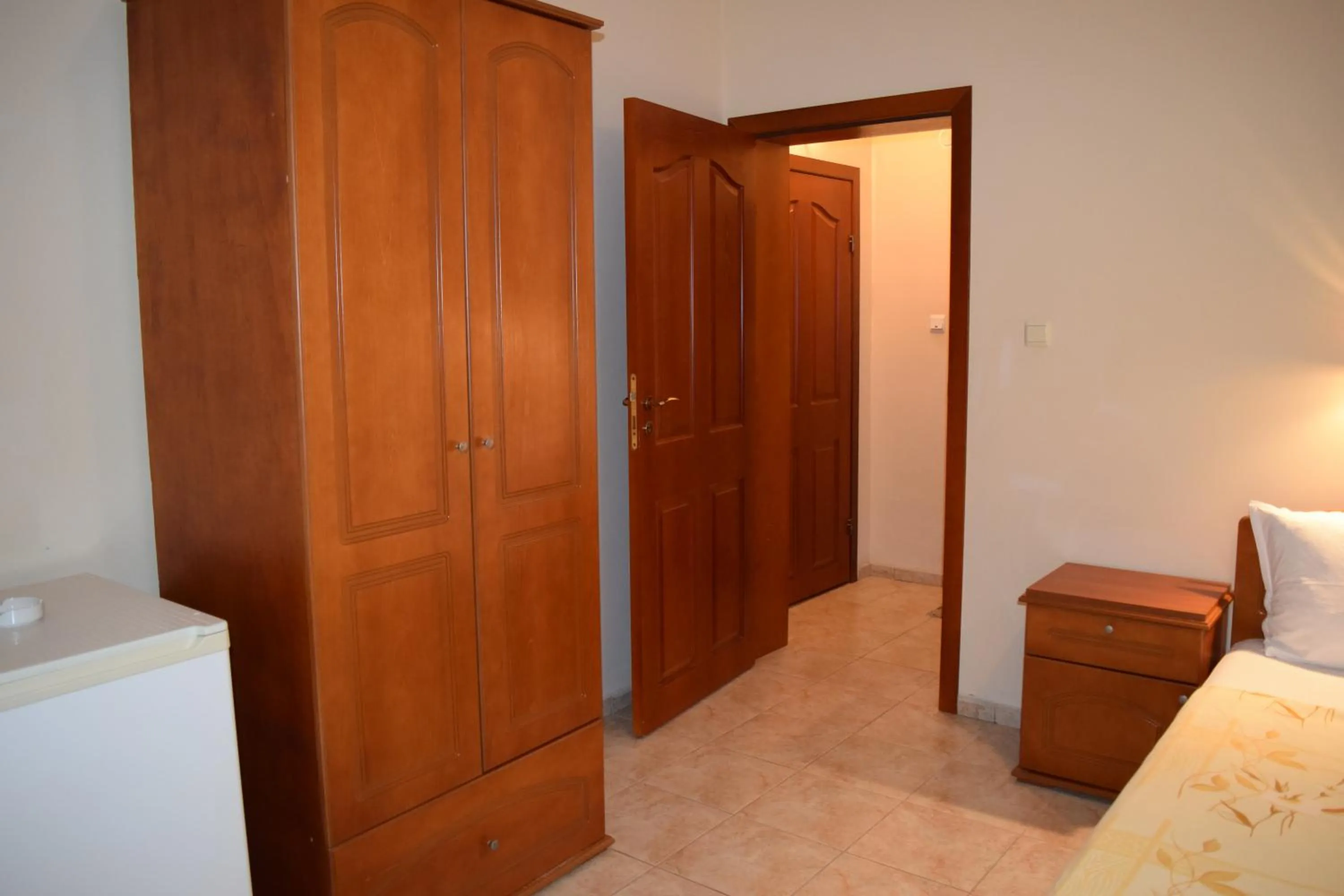 Shower, Bed in Family Hotel Chris