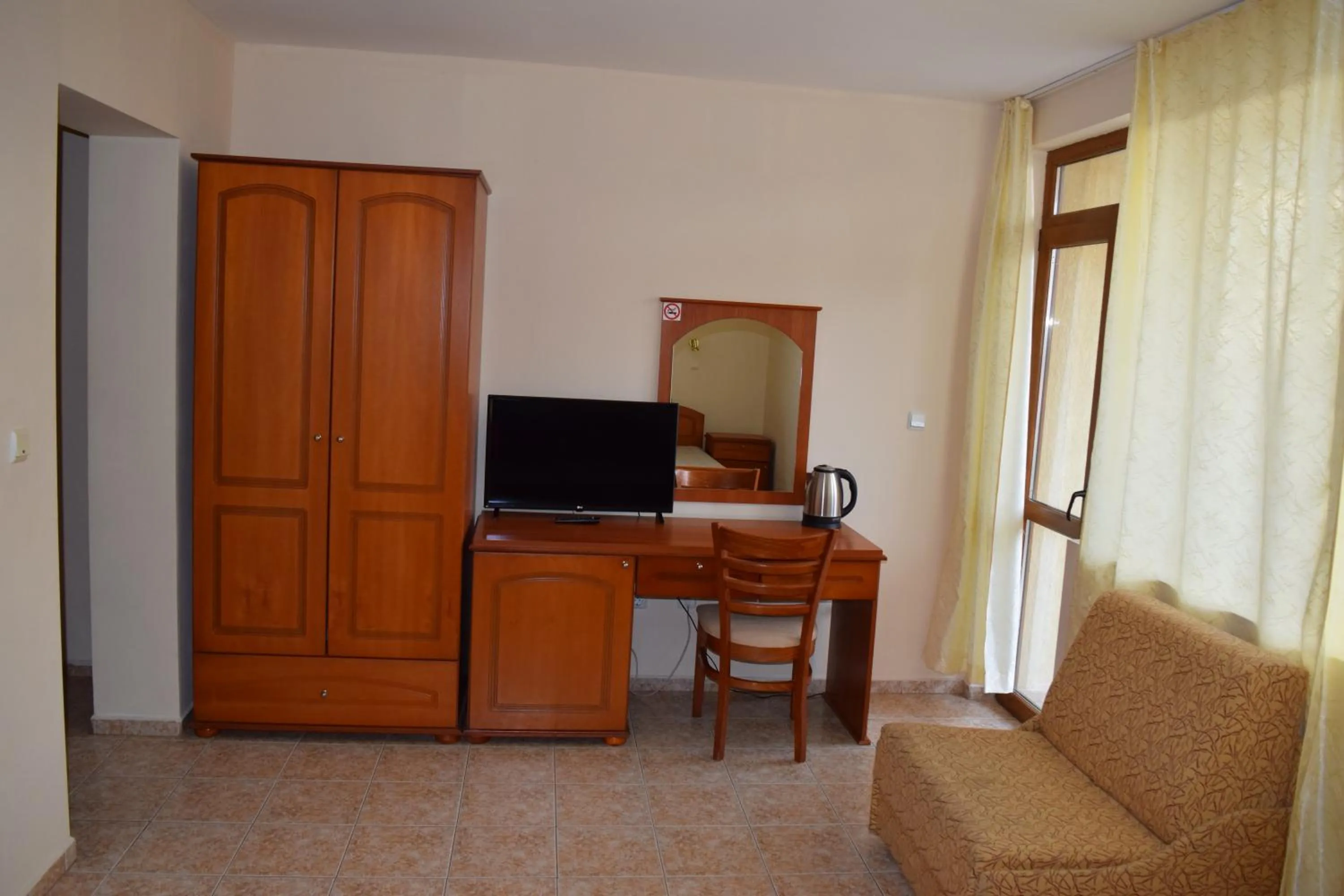 Toilet in Family Hotel Chris