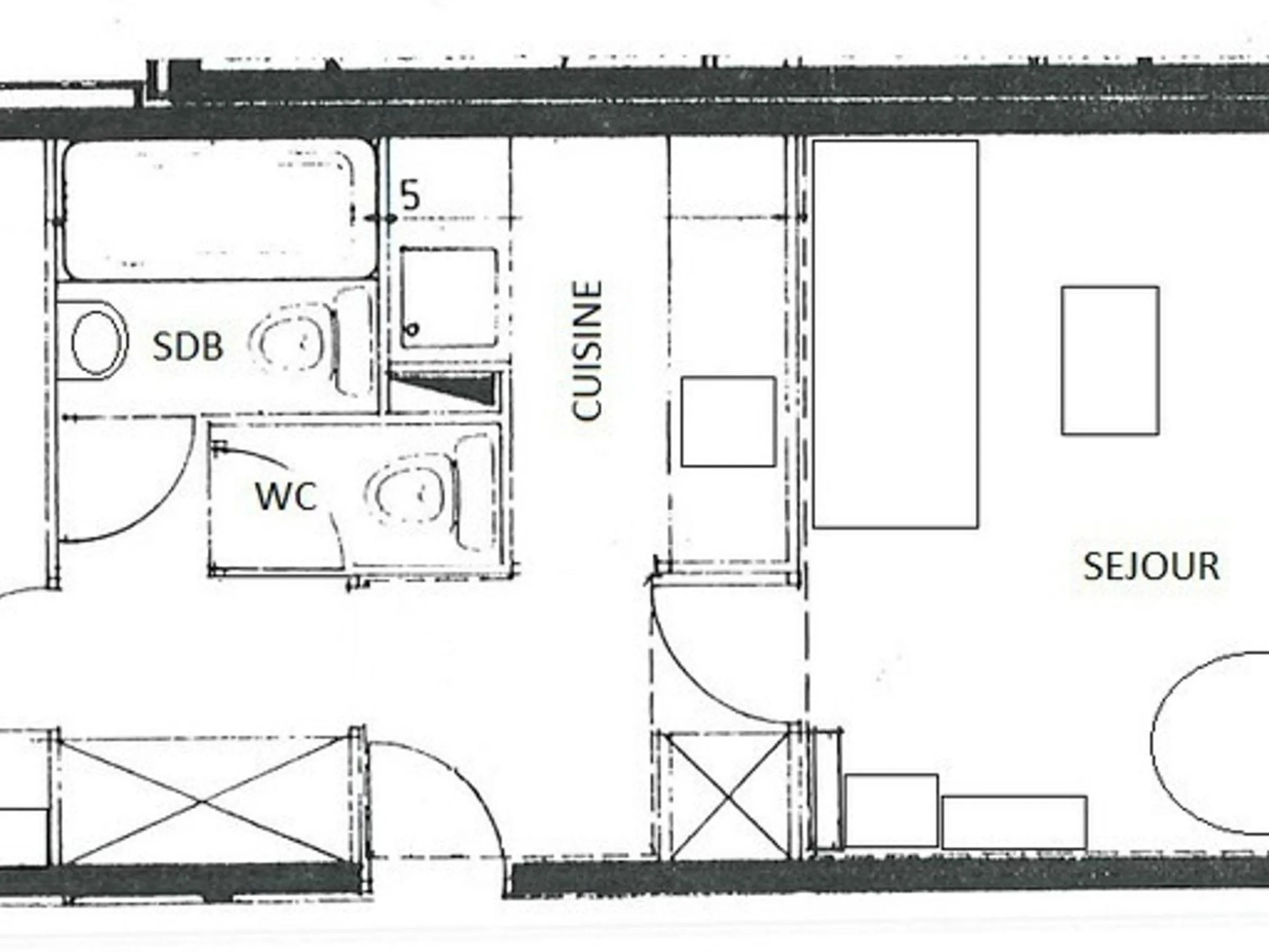 Appartement rénové 2 pièces au pied des pistes, balcon sud, pour 4 personnes - FR-1-455-139