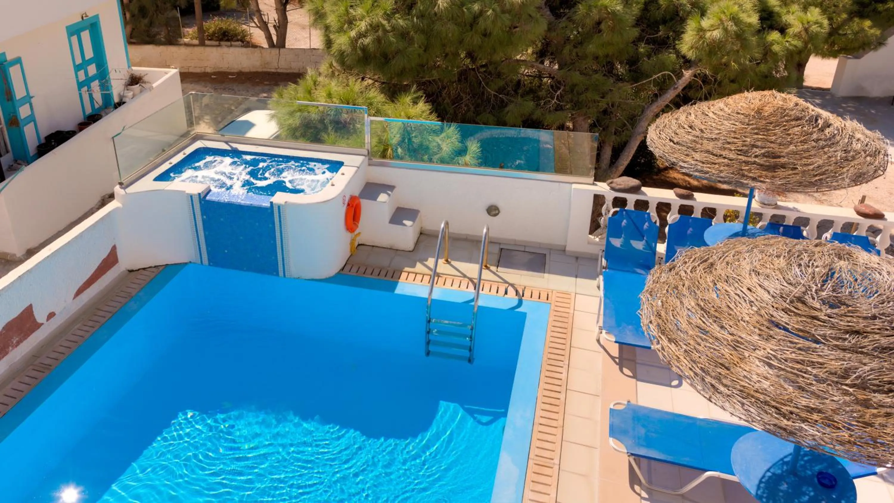 Swimming pool in Villa Aegeon