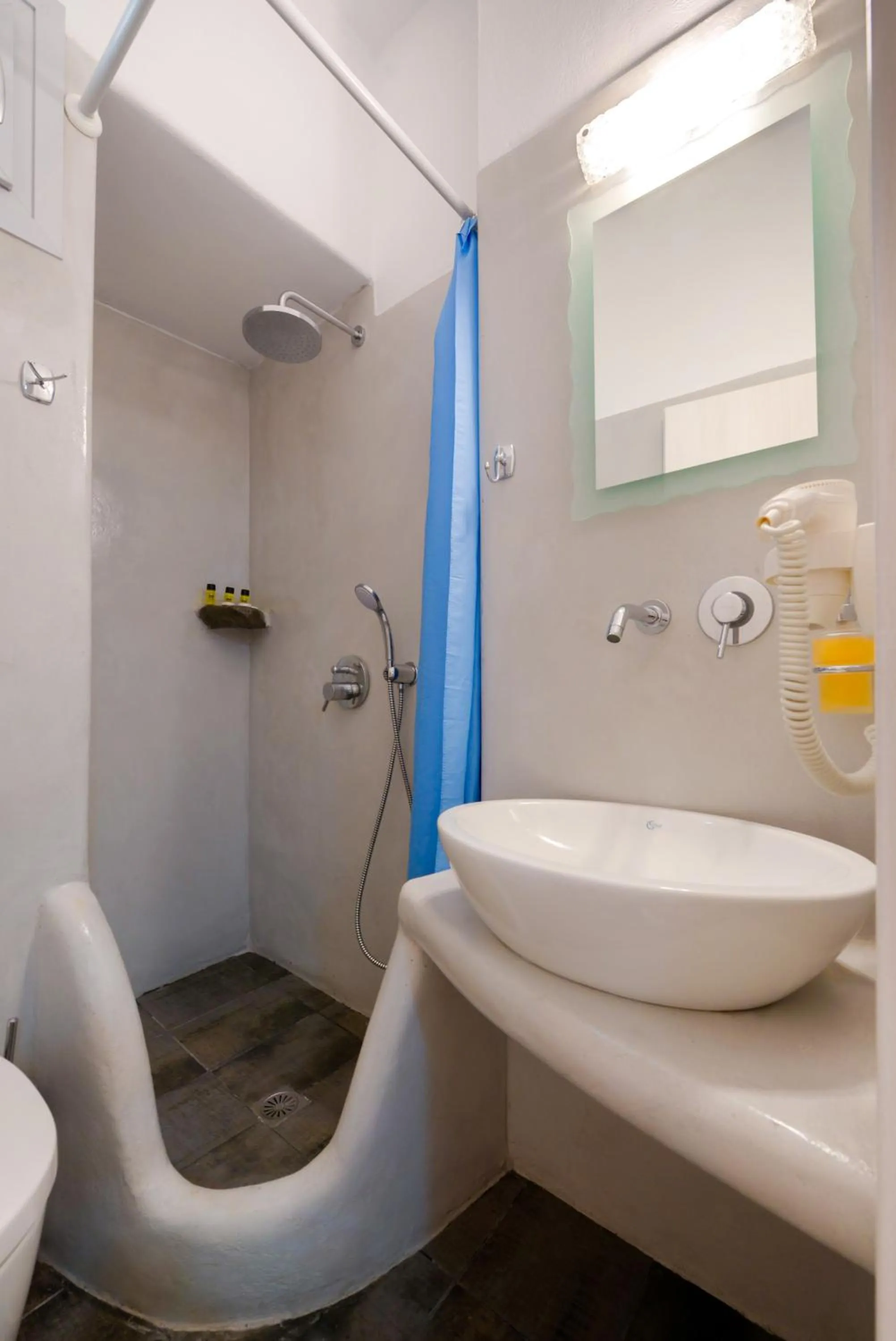 Shower in Villa Aegeon