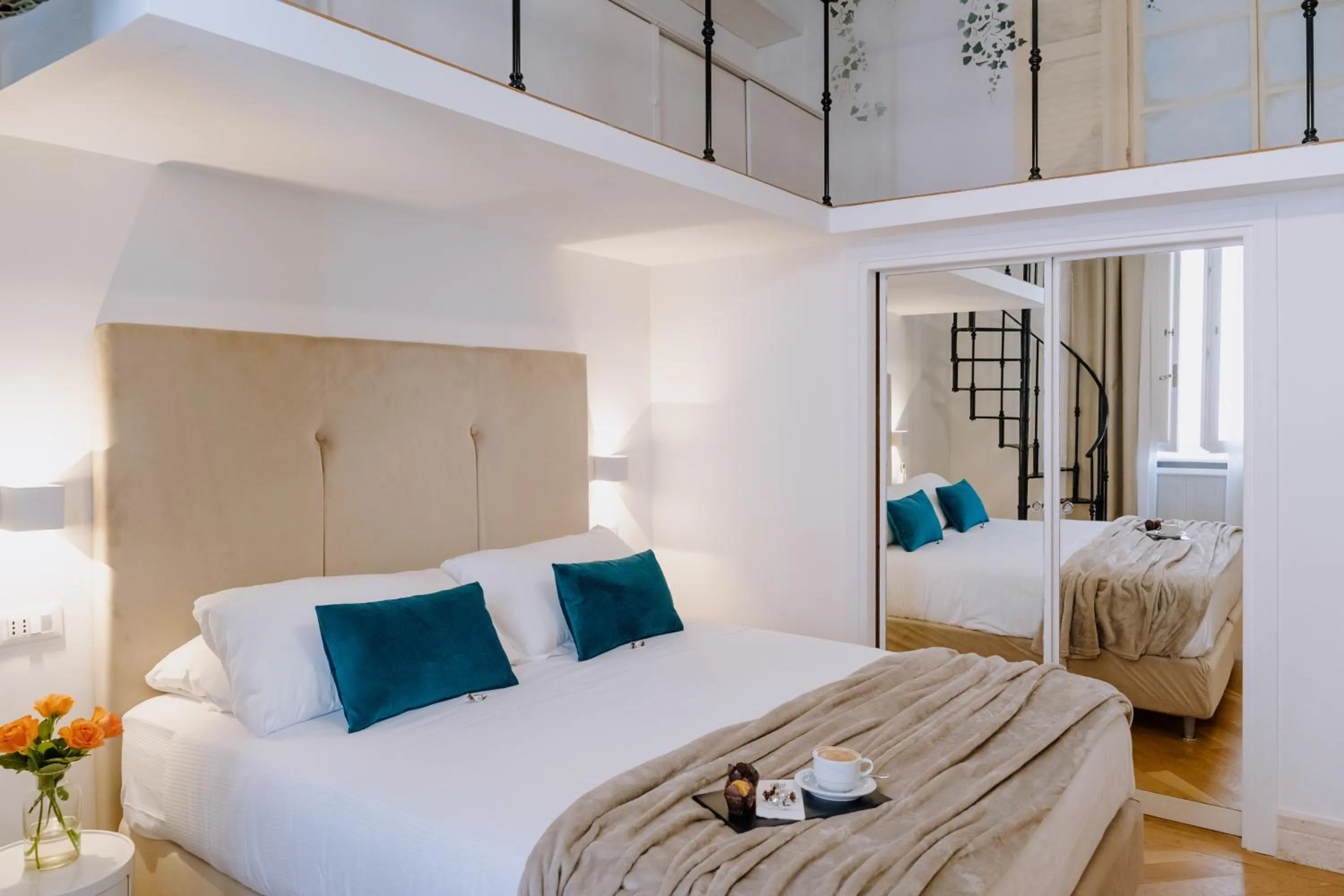 Bedroom, Bed in Navona Style