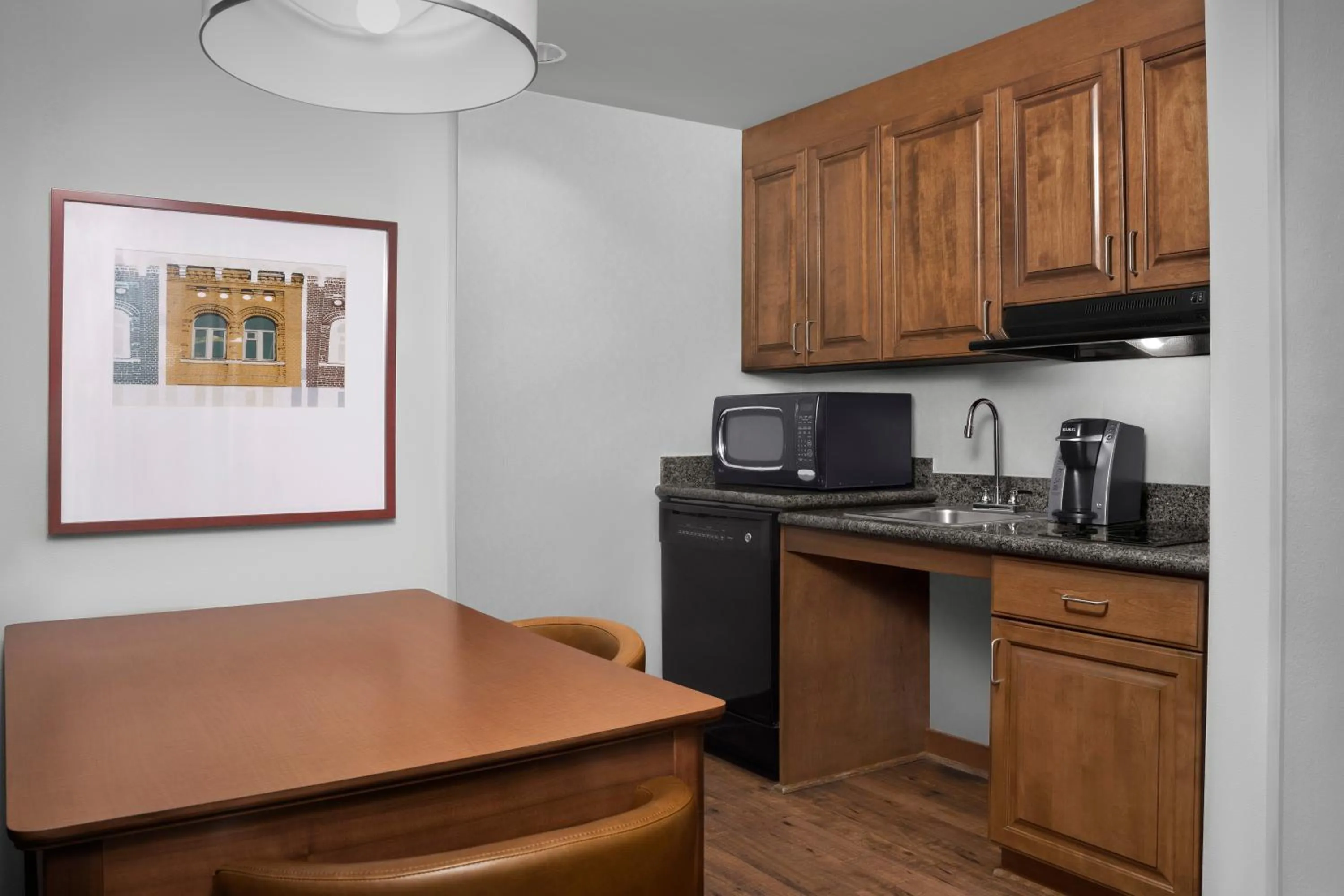 kitchen in Homewood Suites by Hilton Omaha - Downtown