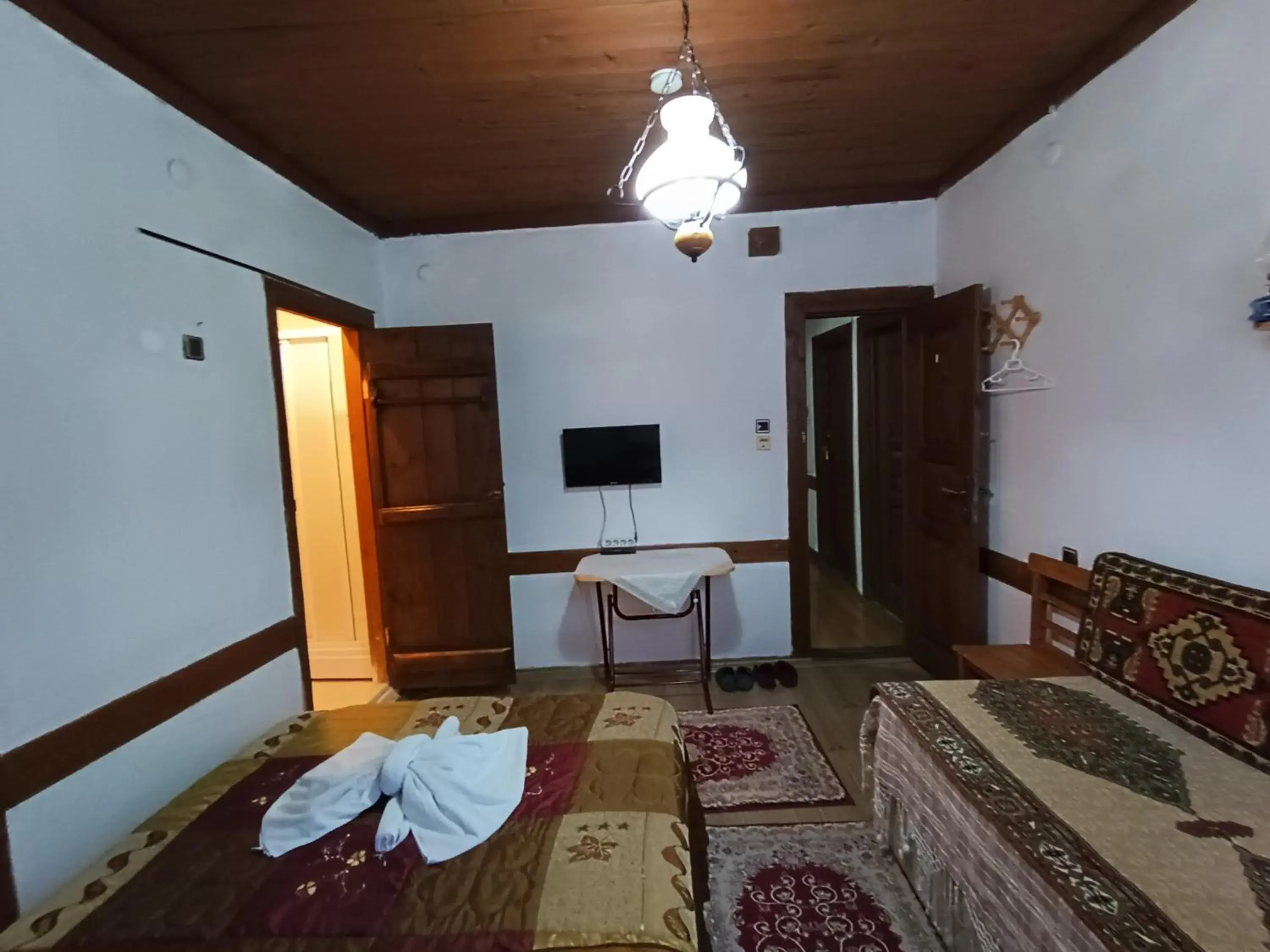Double Room with Private Bathroom - single occupancy in Arifbey Konak Hotel Double Room with Private Bathroom - single occupancy in Arifbey Konak Hotel