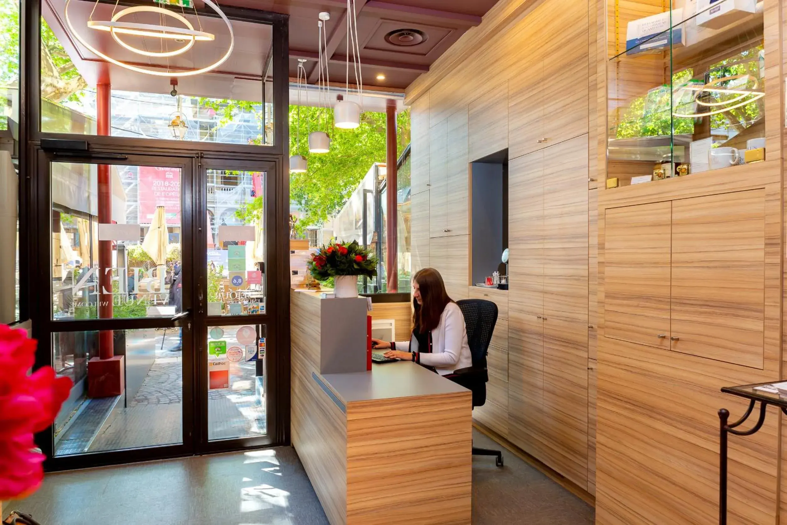 Kyriad Avignon - Palais des Papes Kyriad Avignon - Palais des Papes