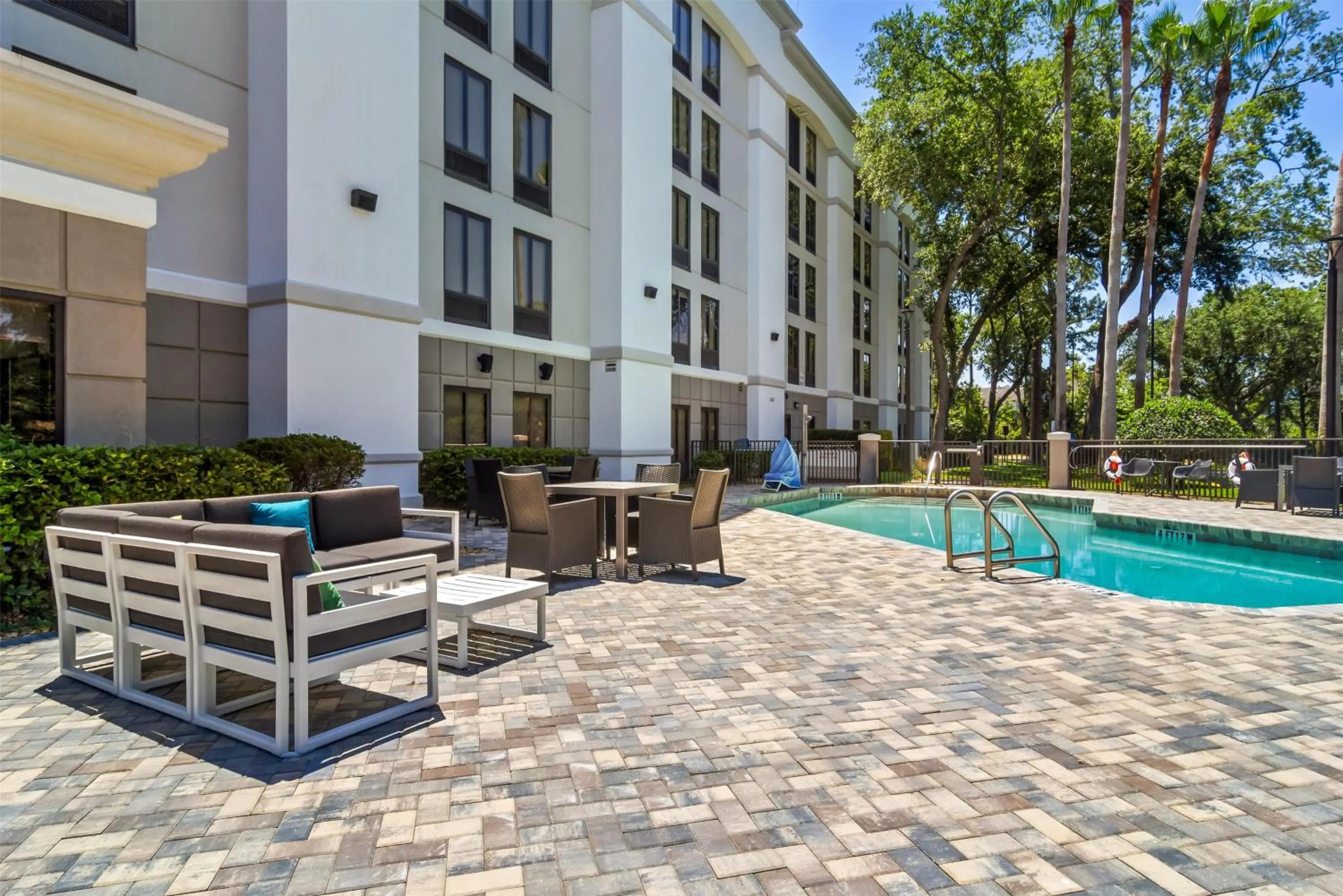 Pool view in Hampton Inn Jacksonville Ponte Vedra