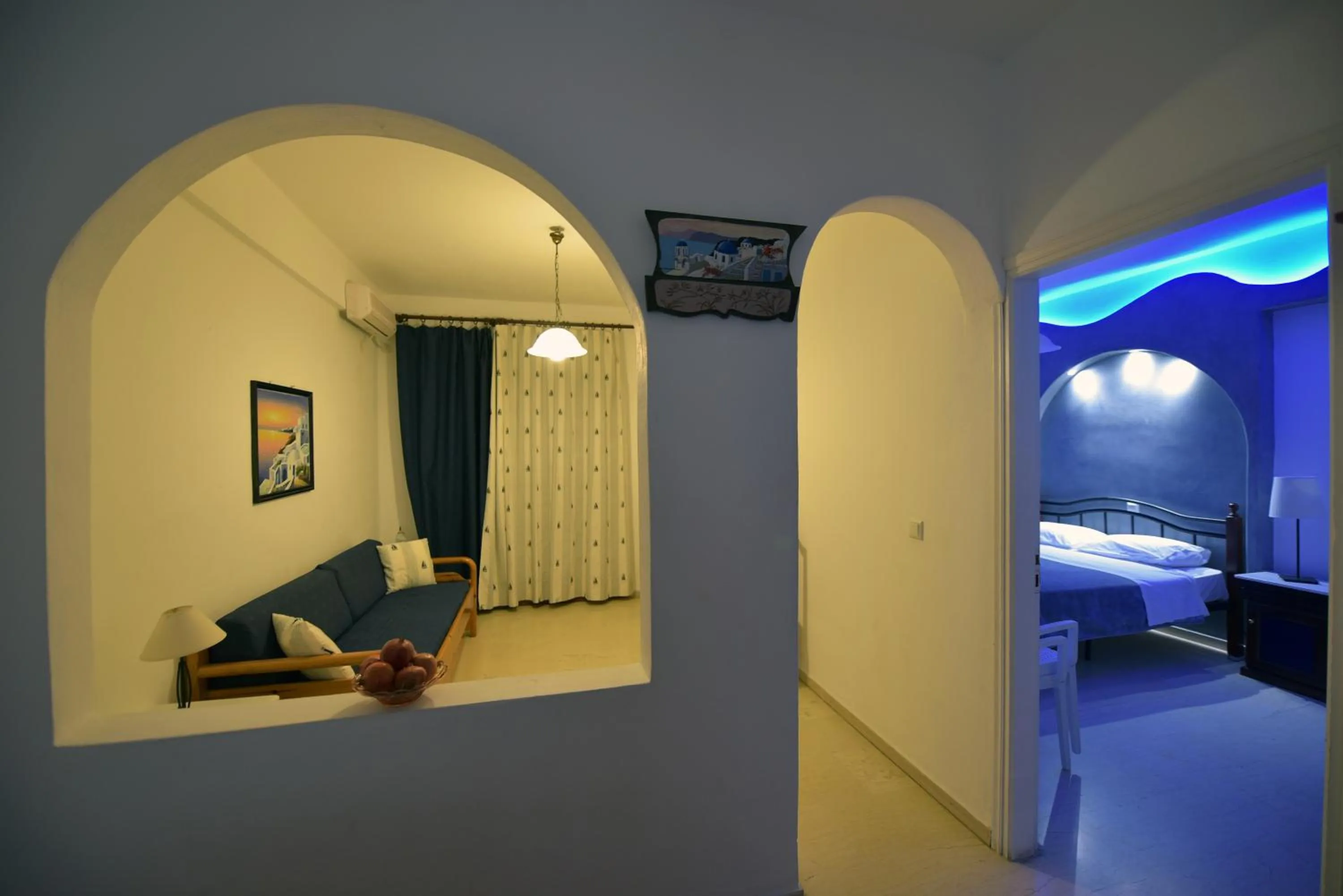 Bathroom, Bed in Sunflower ApartHotel