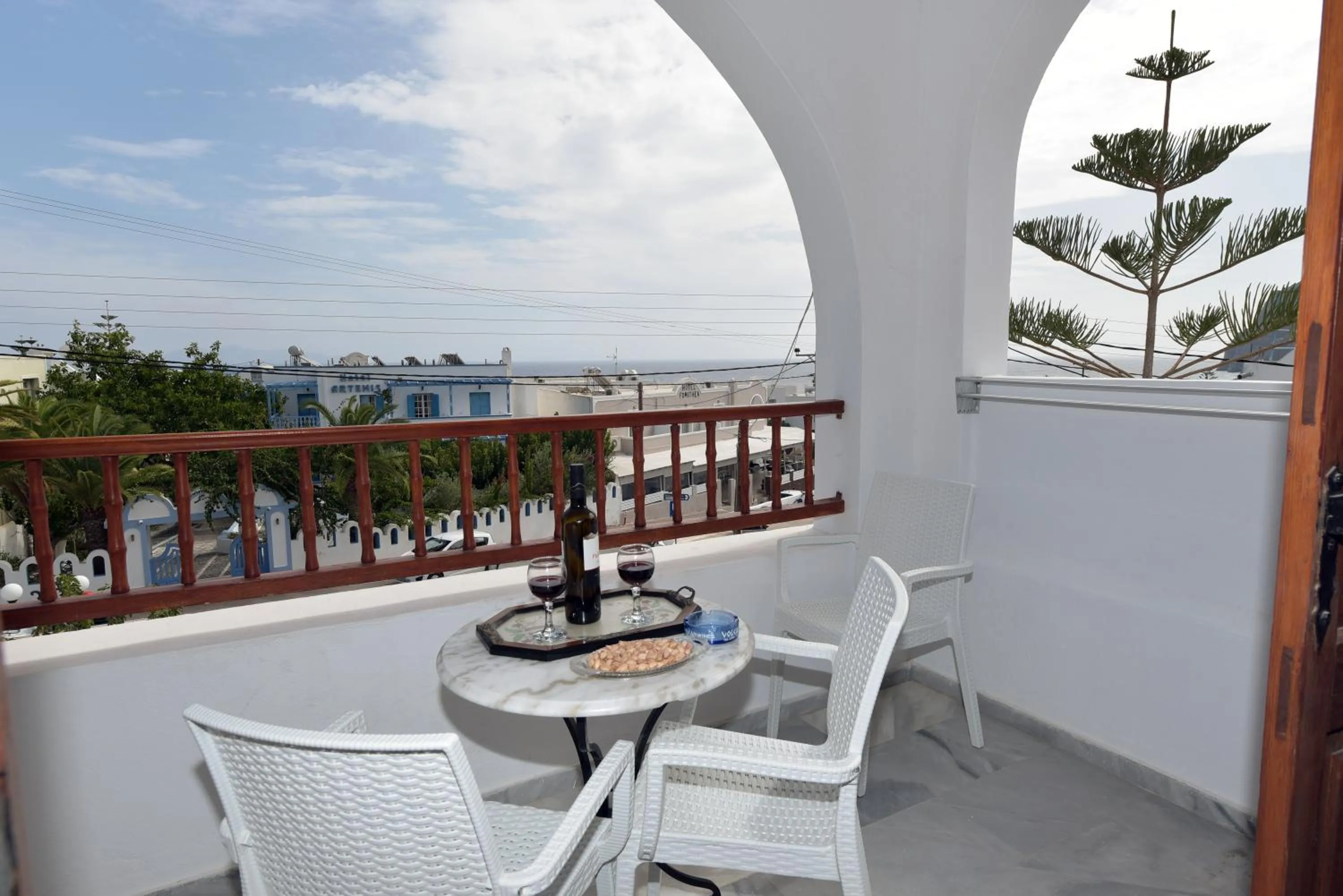 Sea view in Sunflower ApartHotel