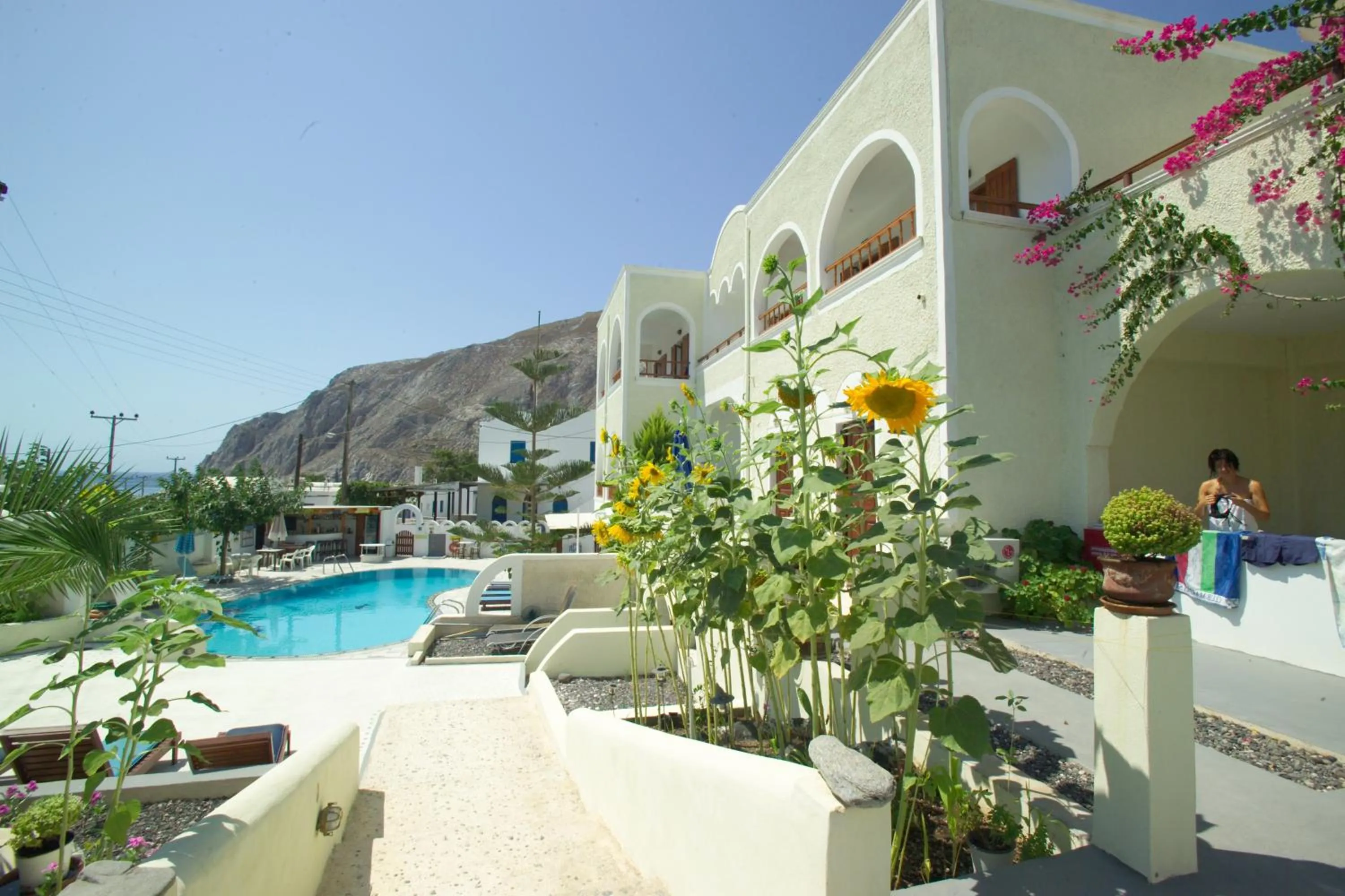 Facade/entrance in Sunflower ApartHotel
