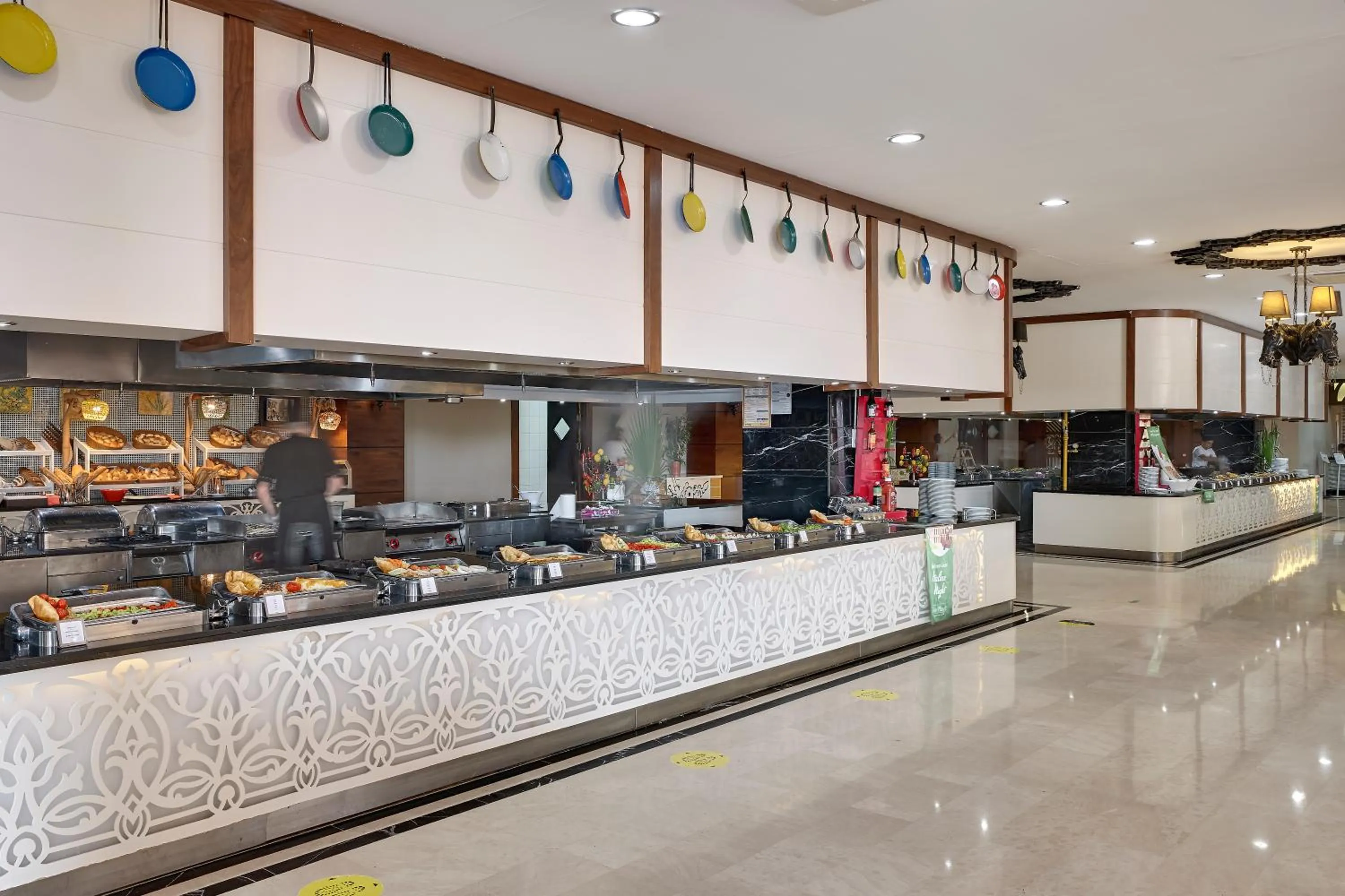 Restaurant/places to eat in Seaden Sea Planet Resort & Spa