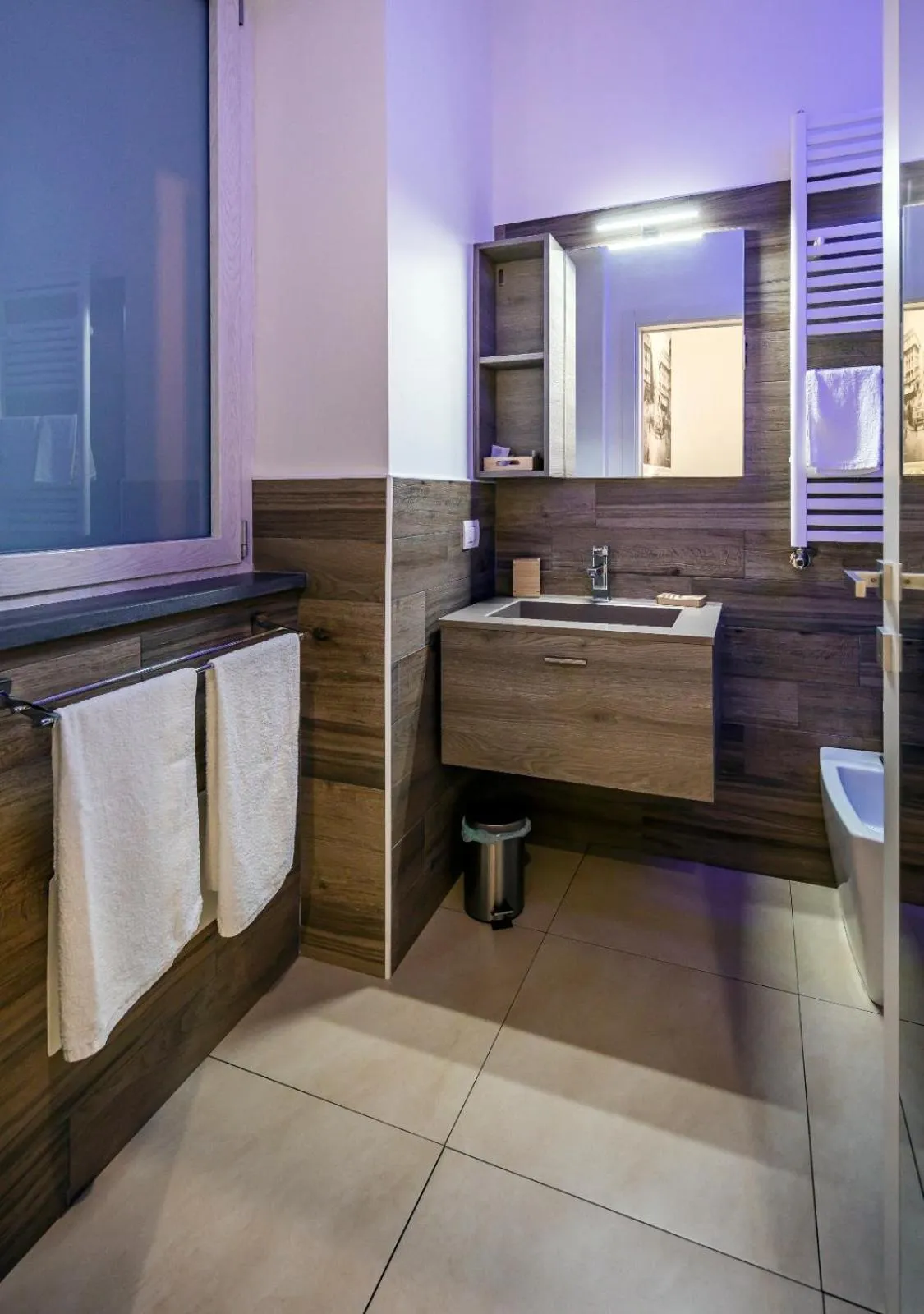 Bathroom in Napoli Squares Suites