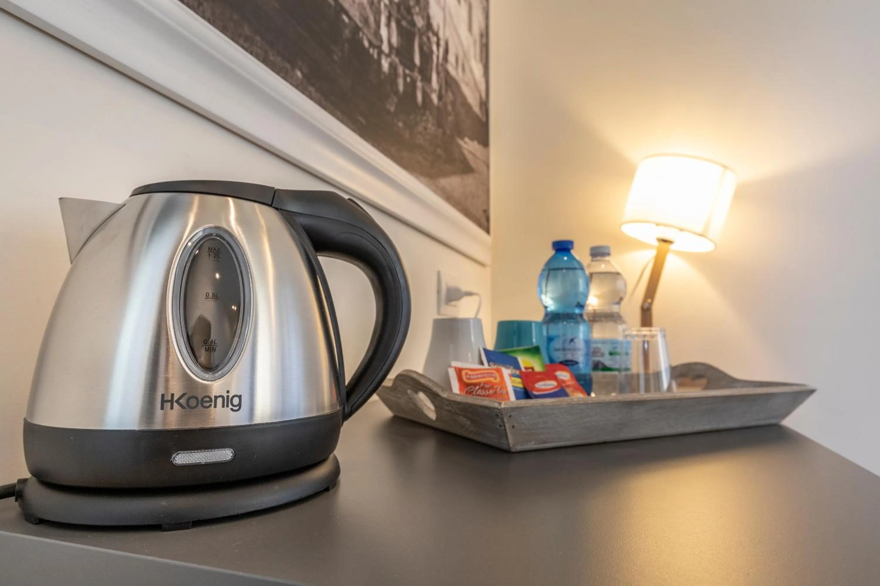 Coffee/tea facilities in Napoli Squares Suites