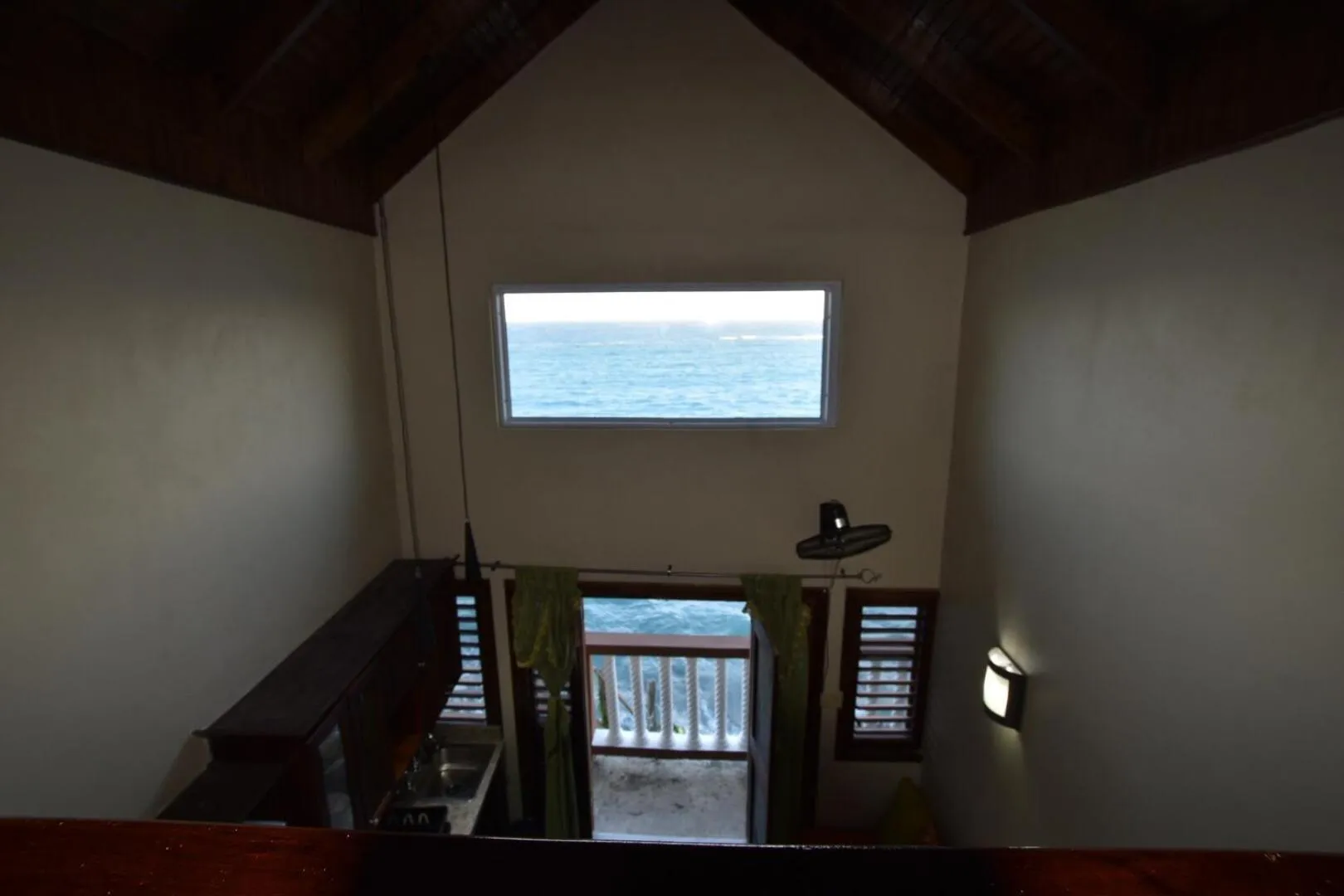 Sea view in Shipwatcher Studio w/Mezzanine