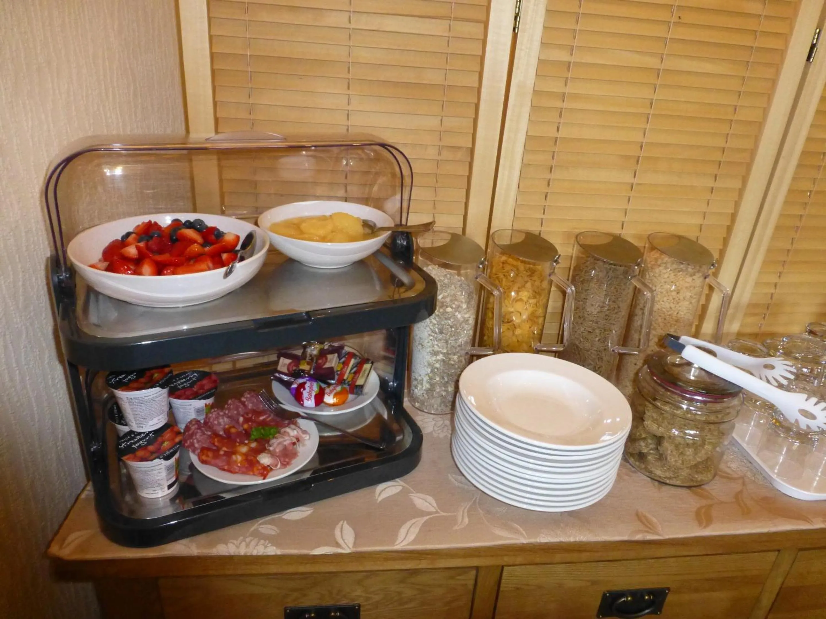 Dining area in Bryn Derwen Guest House