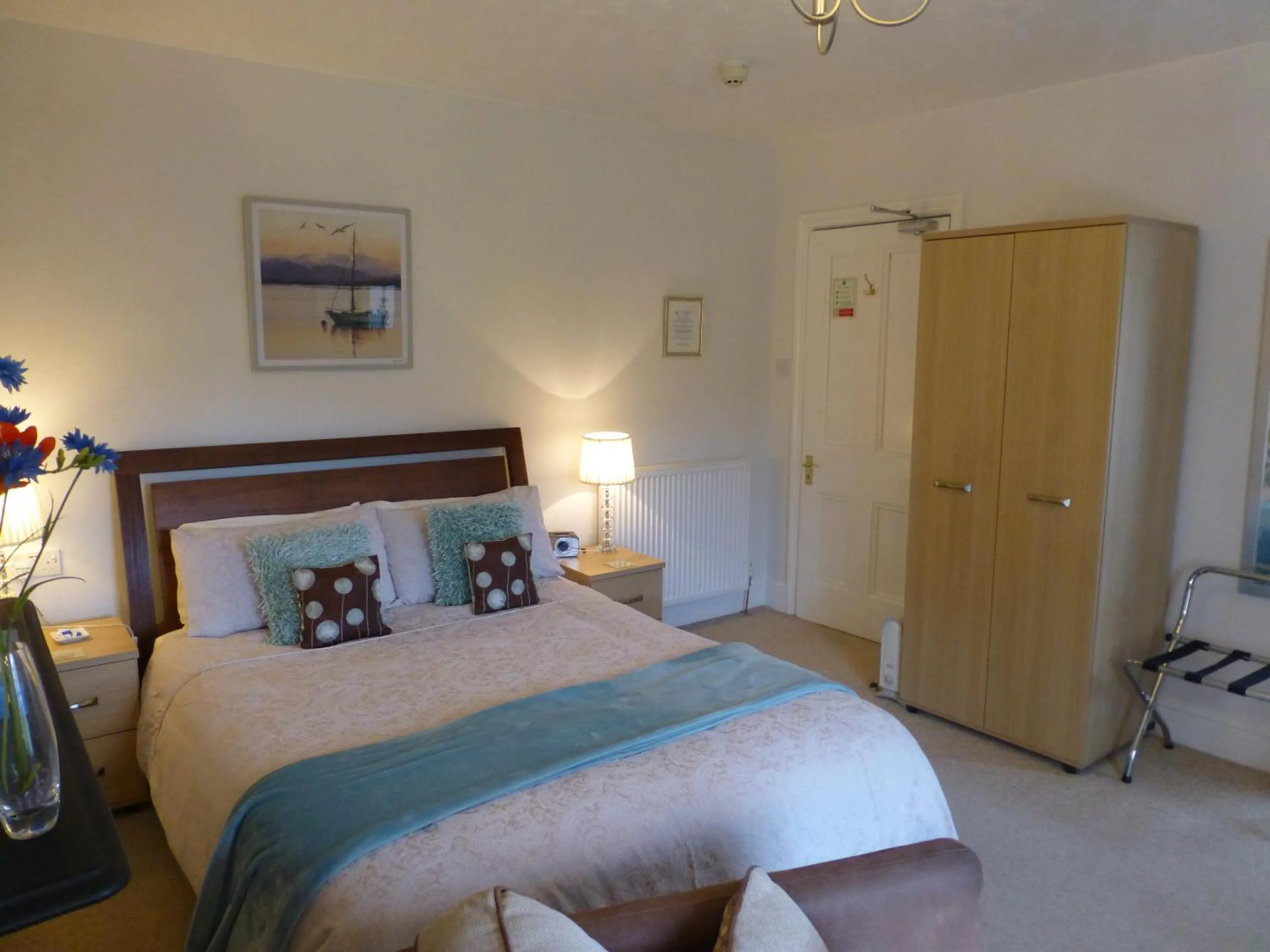 Bedroom, Bed in Bryn Derwen Guest House