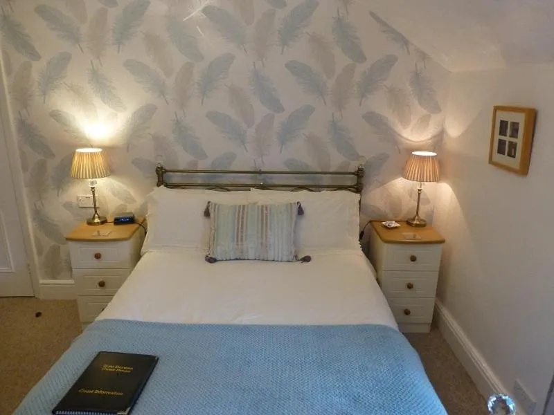 Bedroom, Bed in Bryn Derwen Guest House