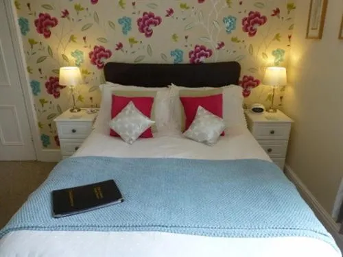 Bedroom, Bed in Bryn Derwen Guest House