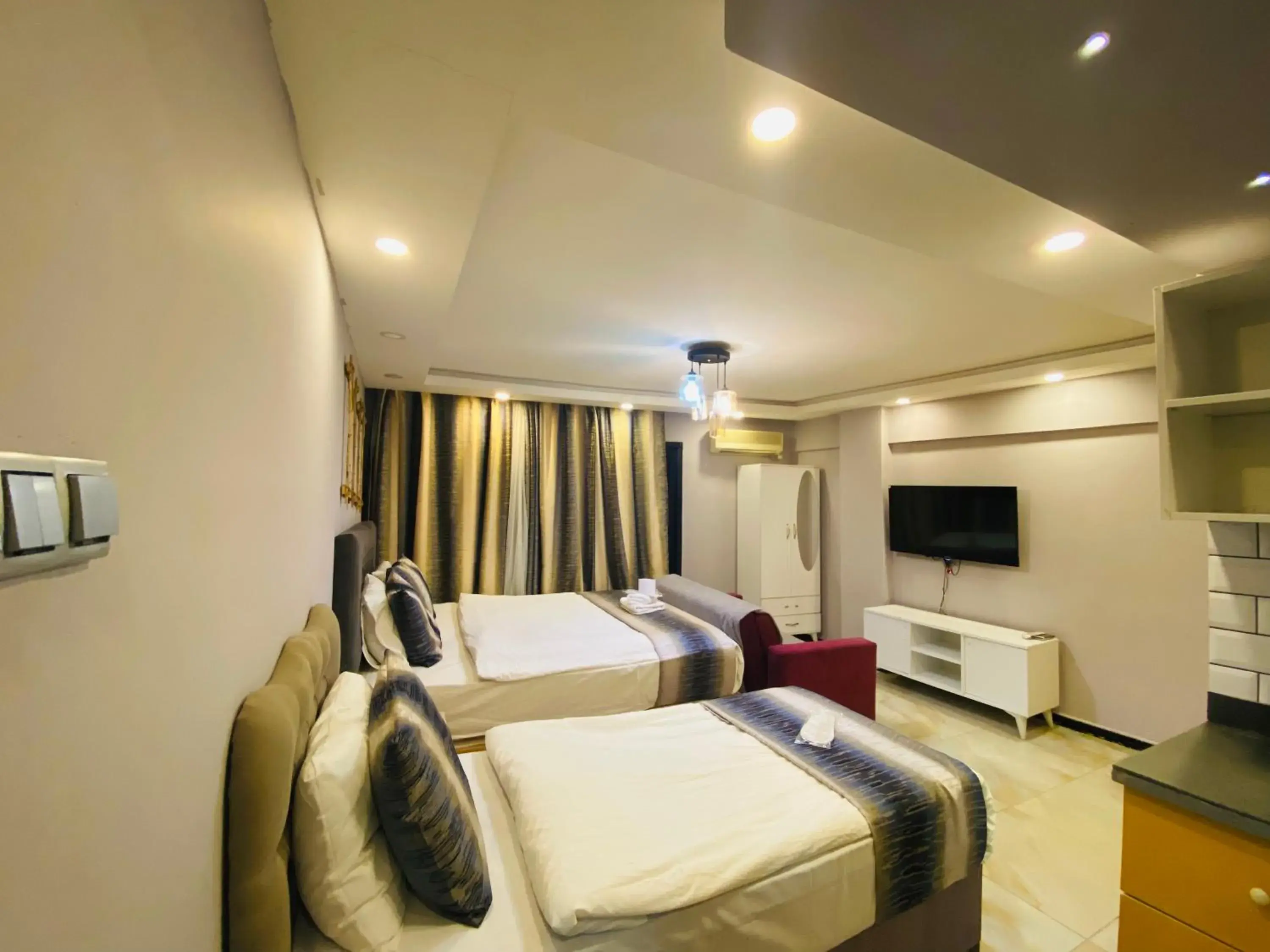 Superior Triple Room in The Little Prince Otel Superior Triple Room in The Little Prince Otel