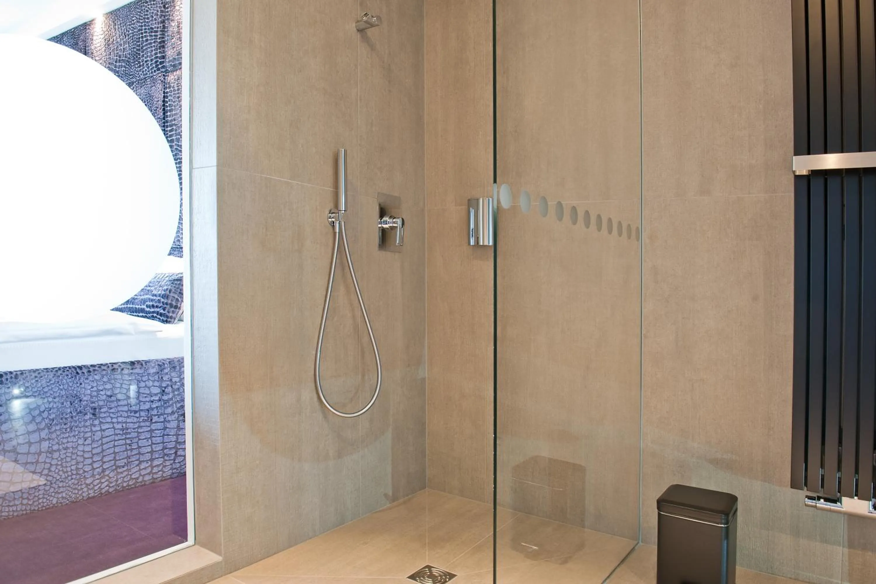 Shower in G Design Hotel
