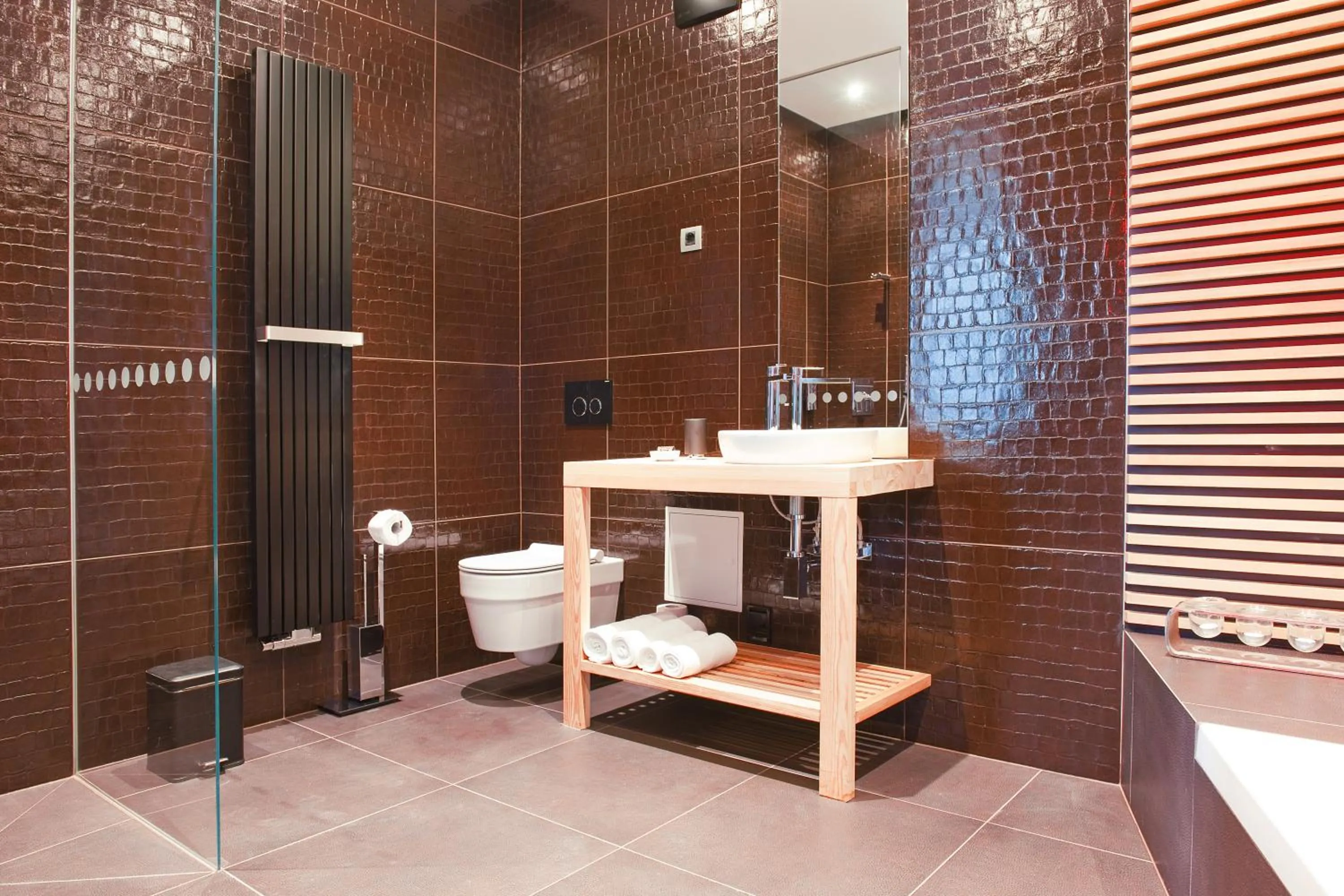 Shower in G Design Hotel