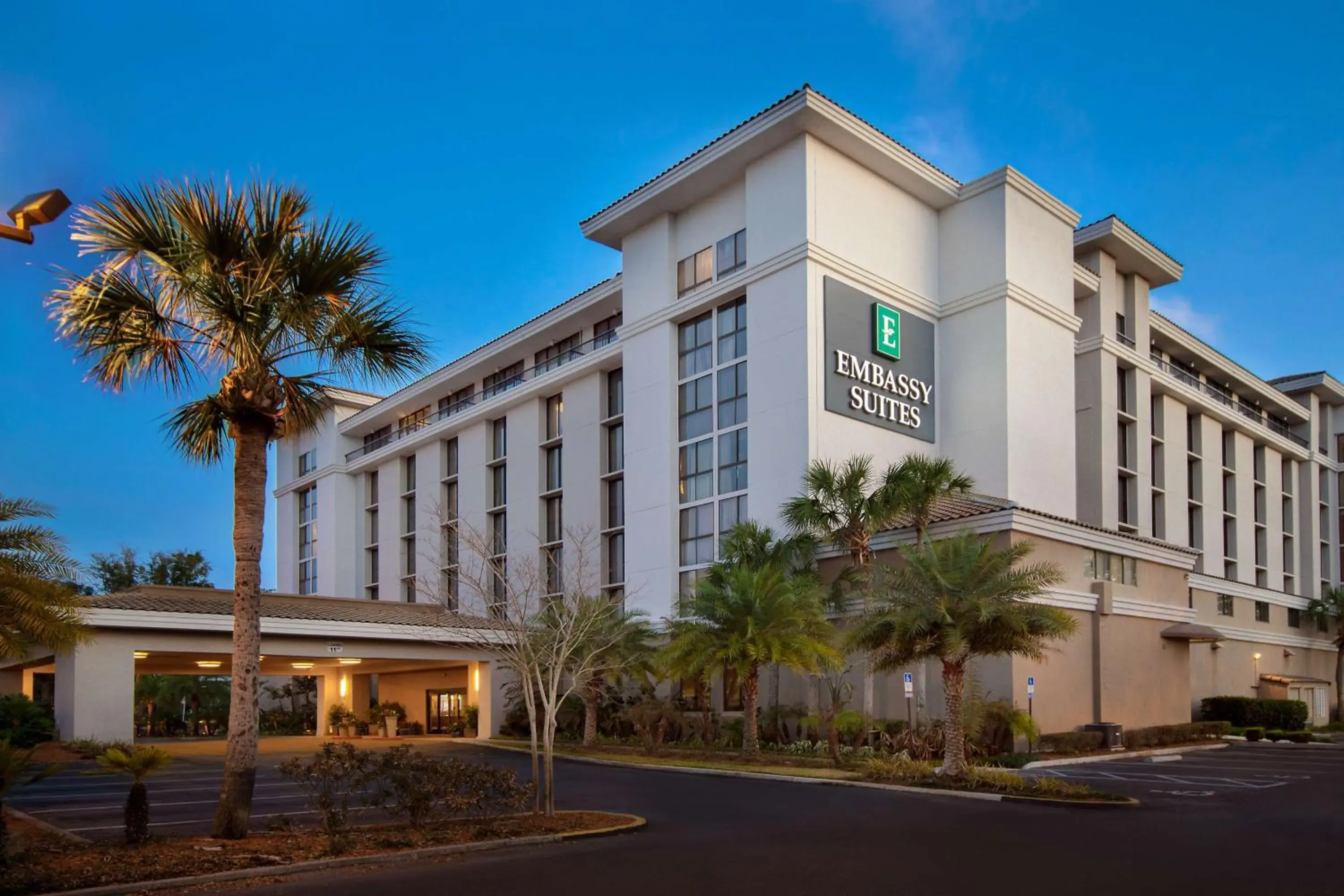 Property building in Embassy Suites by Hilton Jacksonville Baymeadows Property building in Embassy Suites by Hilton Jacksonville Baymeadows