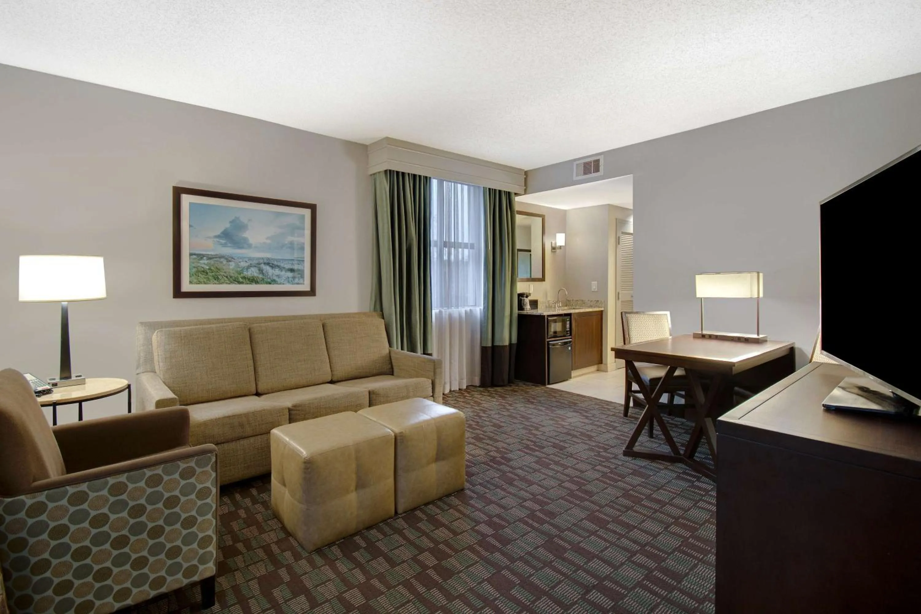 Living room in Embassy Suites by Hilton Jacksonville Baymeadows