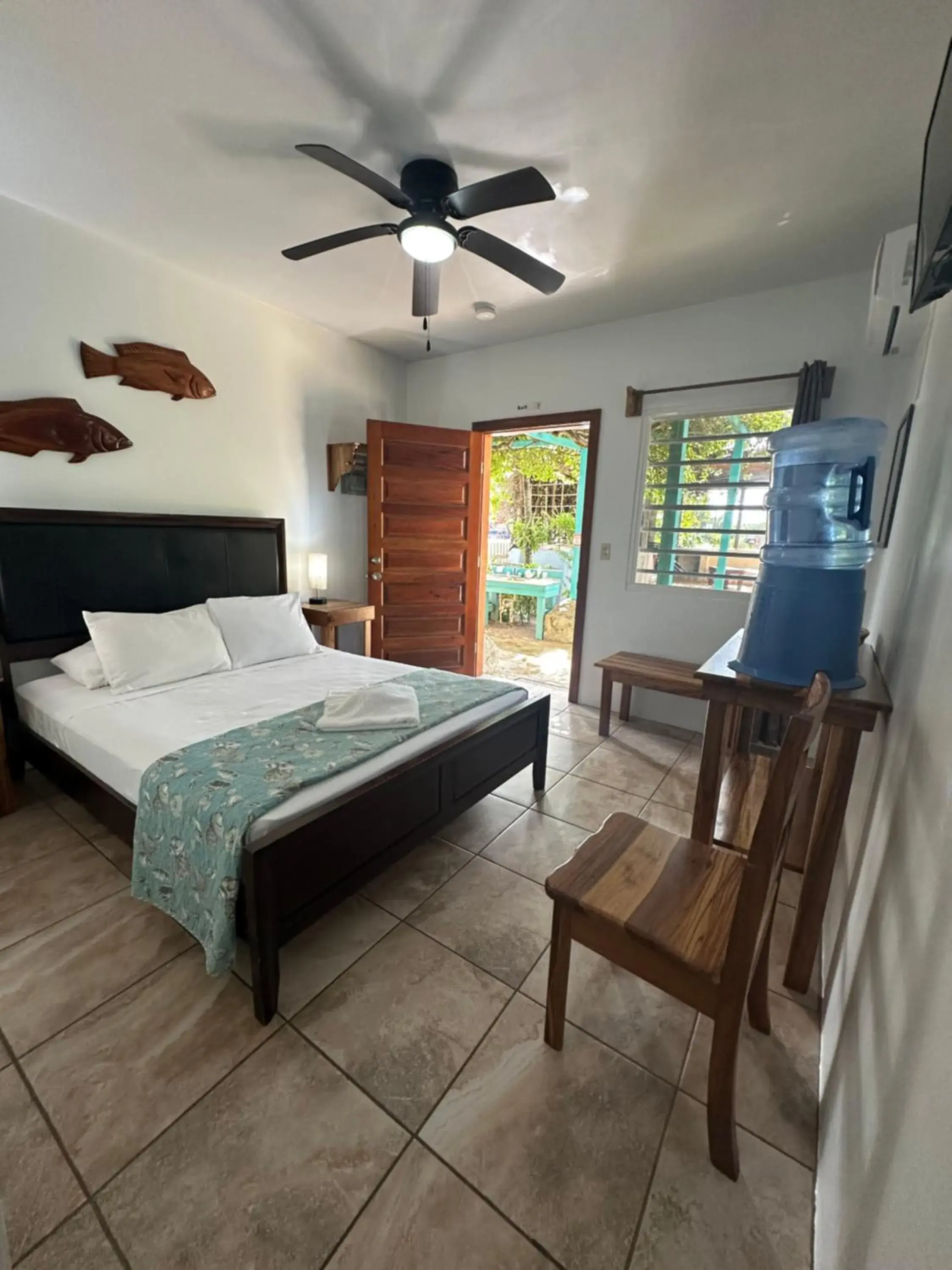 Deluxe Double Room in All Seasons Belize Deluxe Double Room in All Seasons Belize