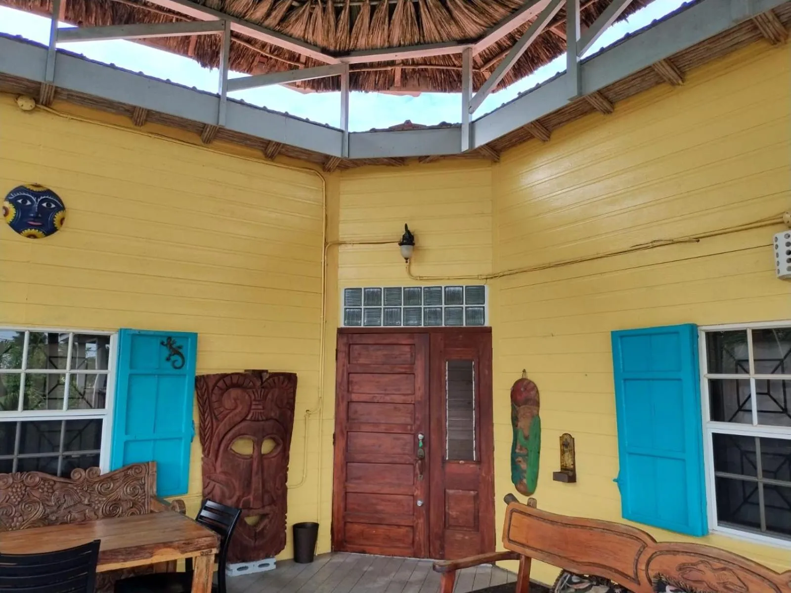 Facade/entrance in All Seasons Belize
