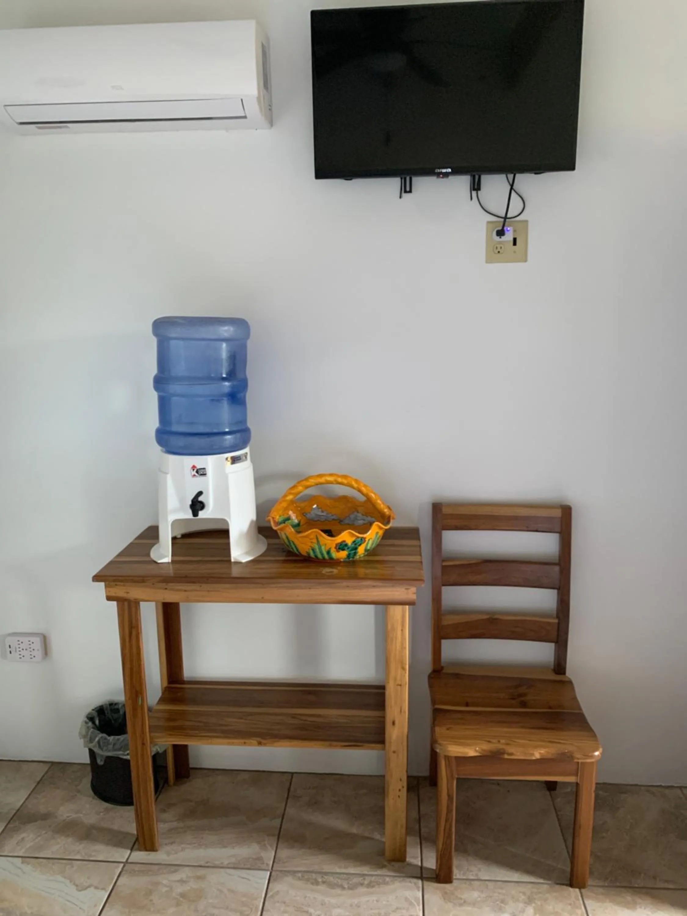 TV and multimedia in All Seasons Belize