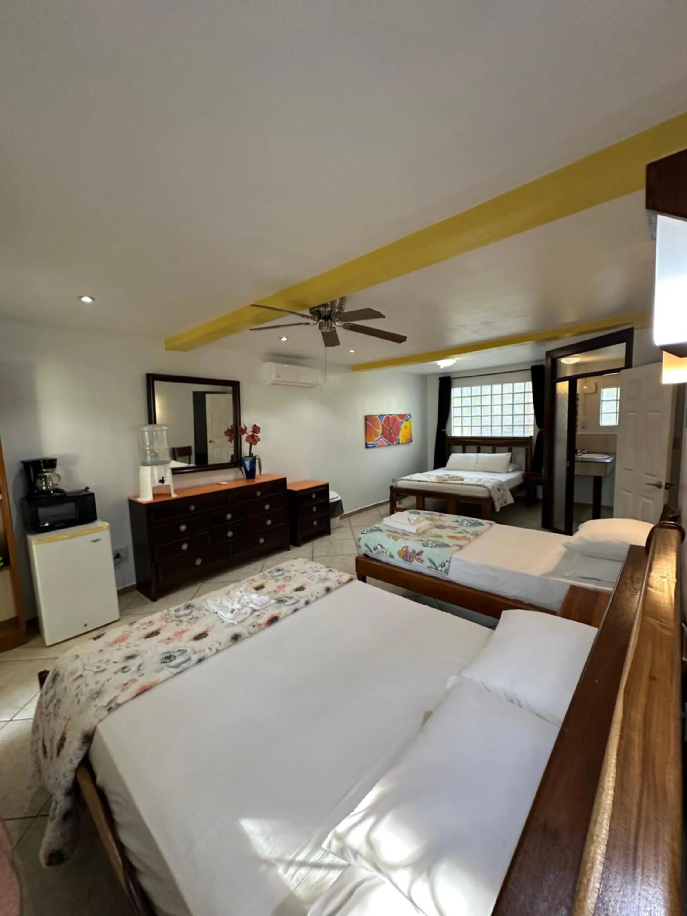 Photo of the whole room, Bed in All Seasons Belize