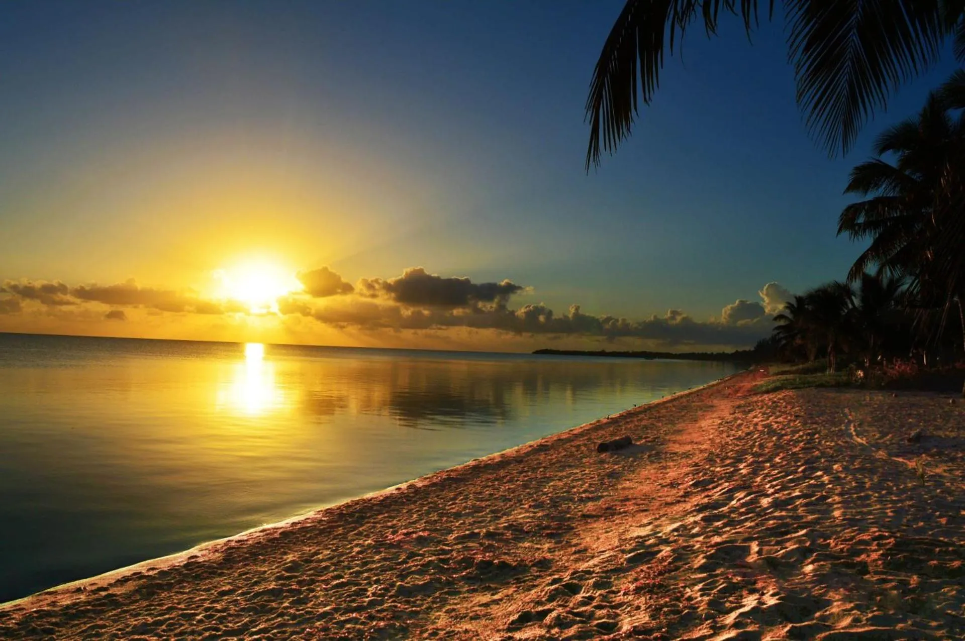 Sunrise in All Seasons Belize