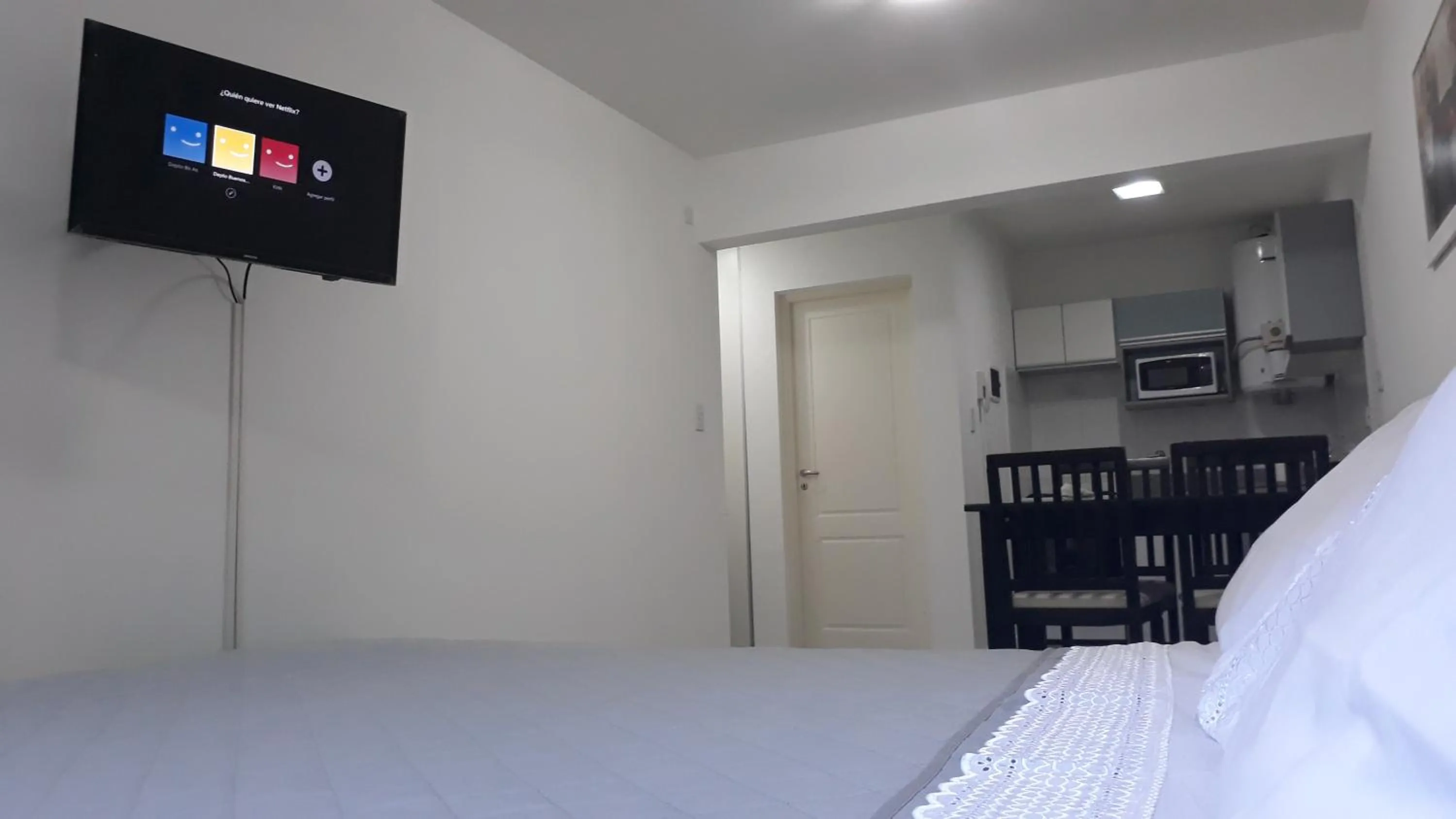 TV and multimedia, Bed in Depto Buenos Aires