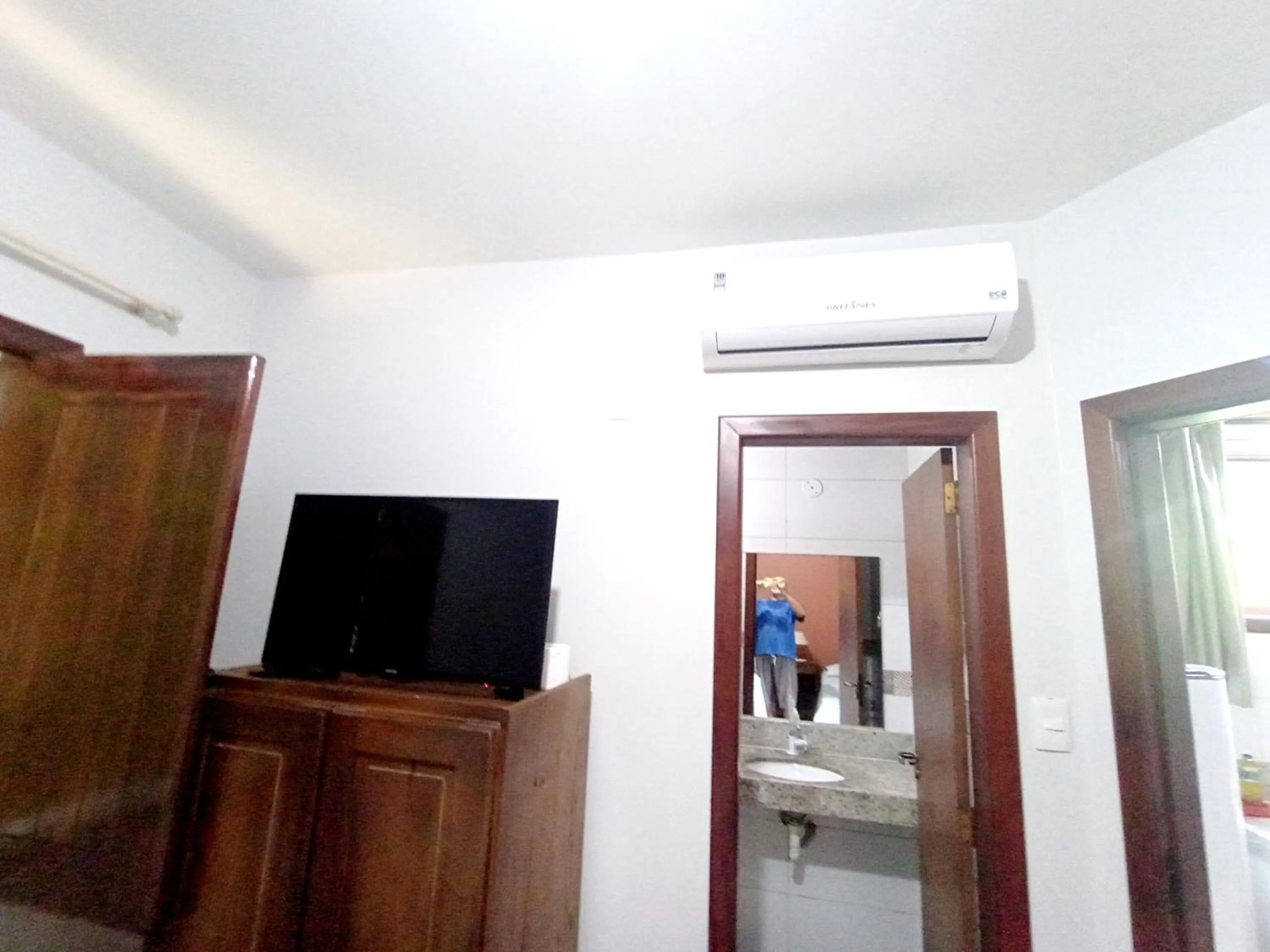 TV and multimedia in Pousada Lagoa Flat