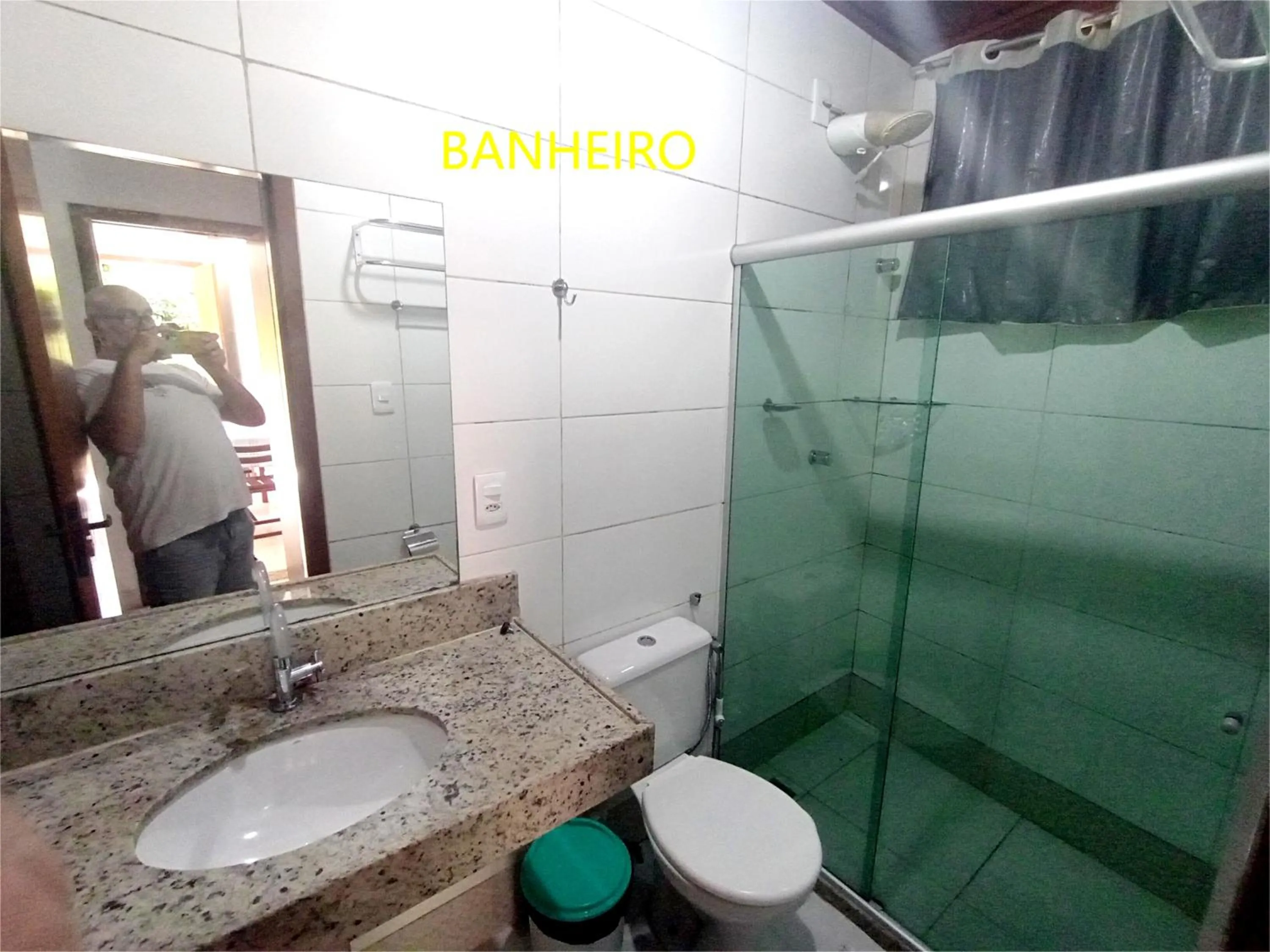 Shower in Pousada Lagoa Flat