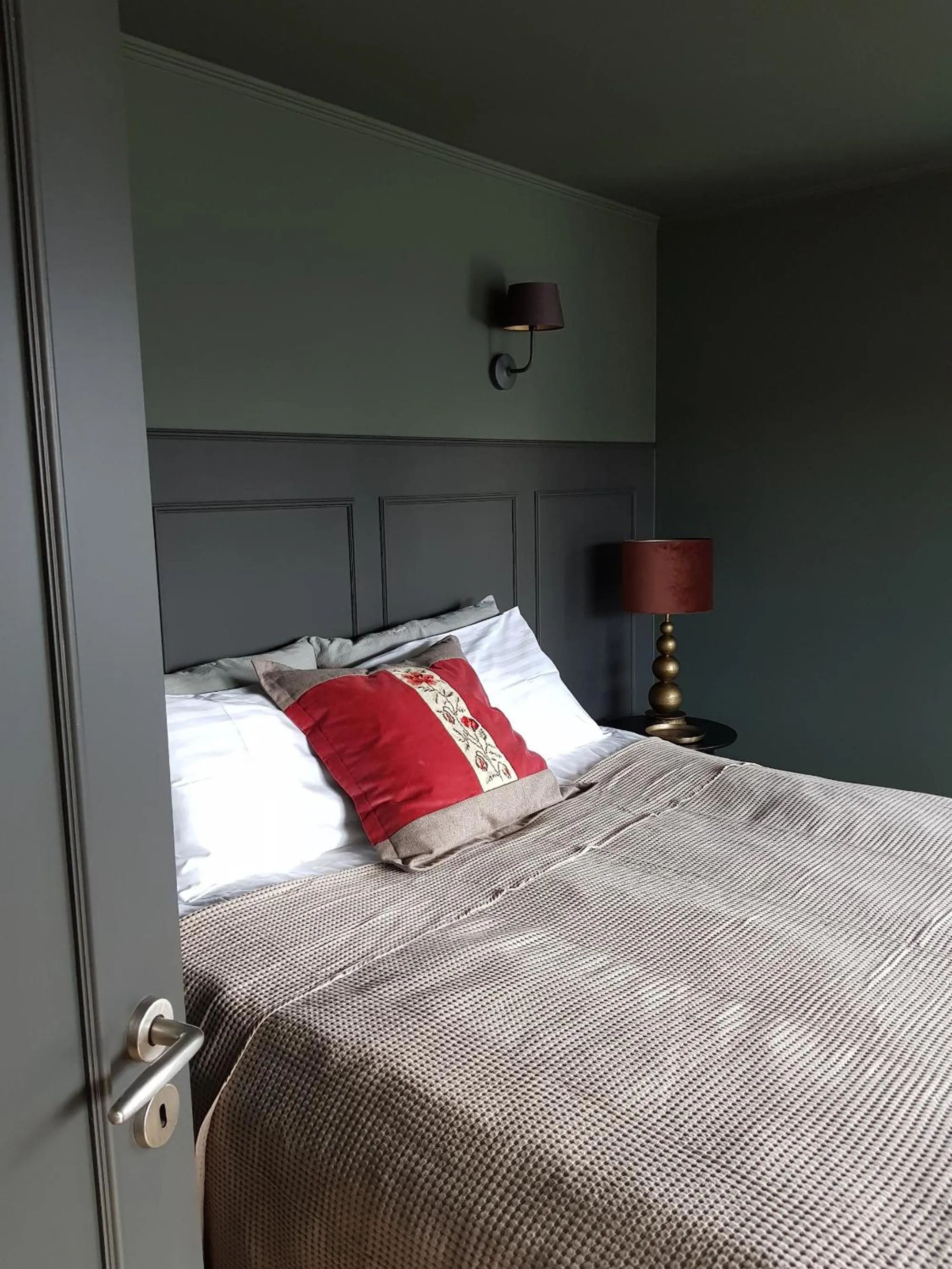 Bedroom, Bed in INNI - Boutique apartments