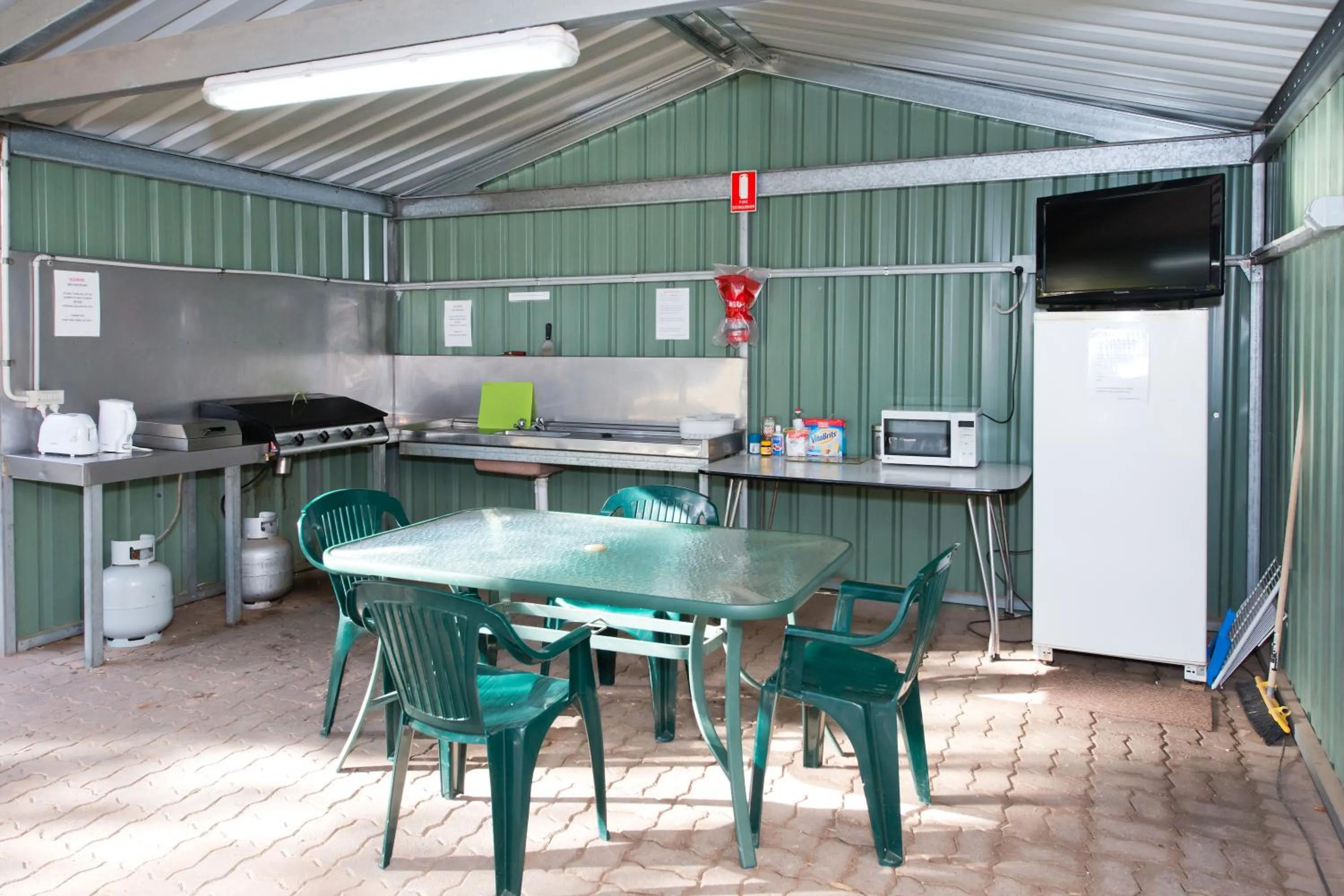 Property building in Paringa Caravan Park