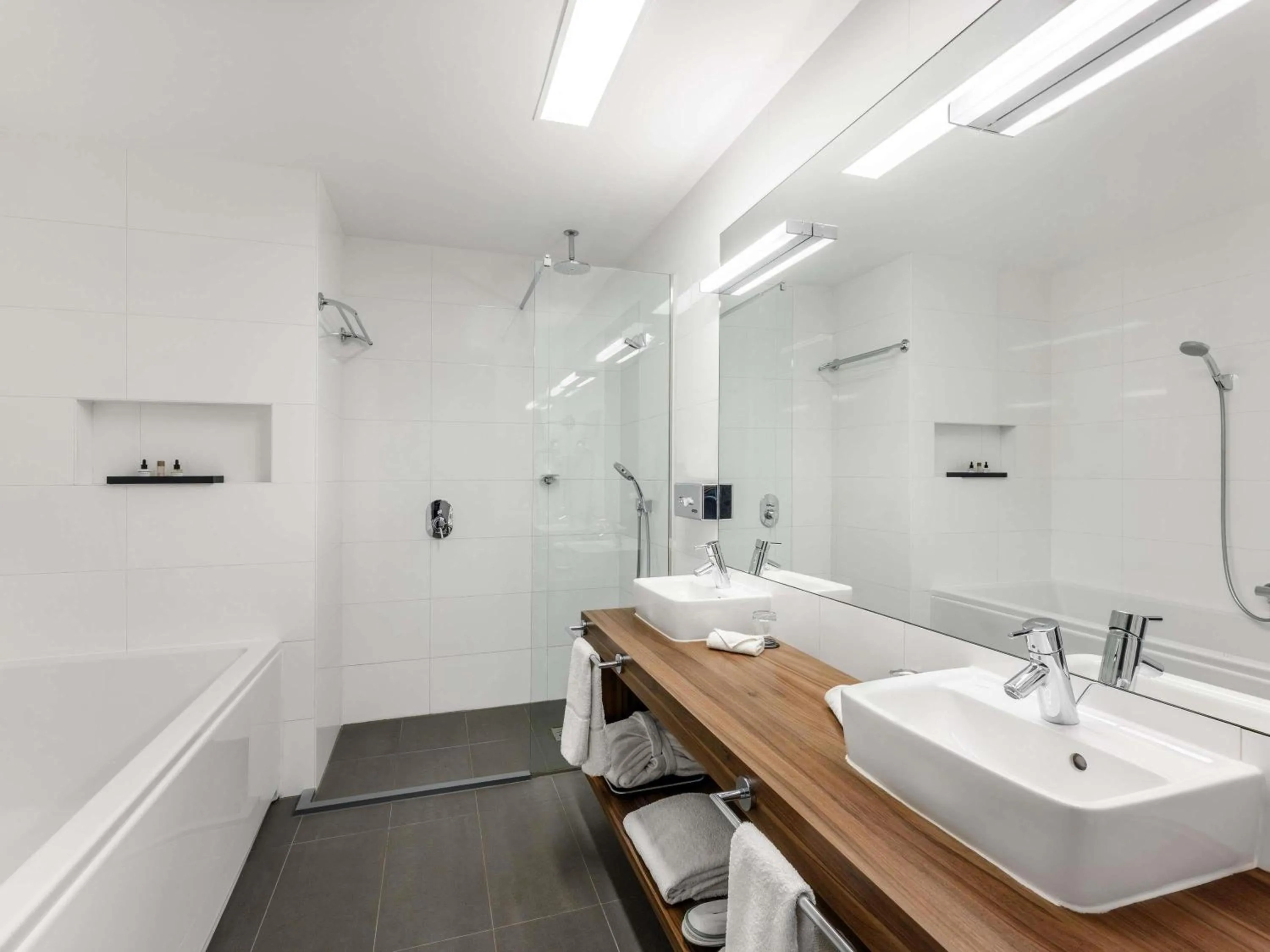 Bedroom in Nemzeti Hotel Budapest - MGallery Collection