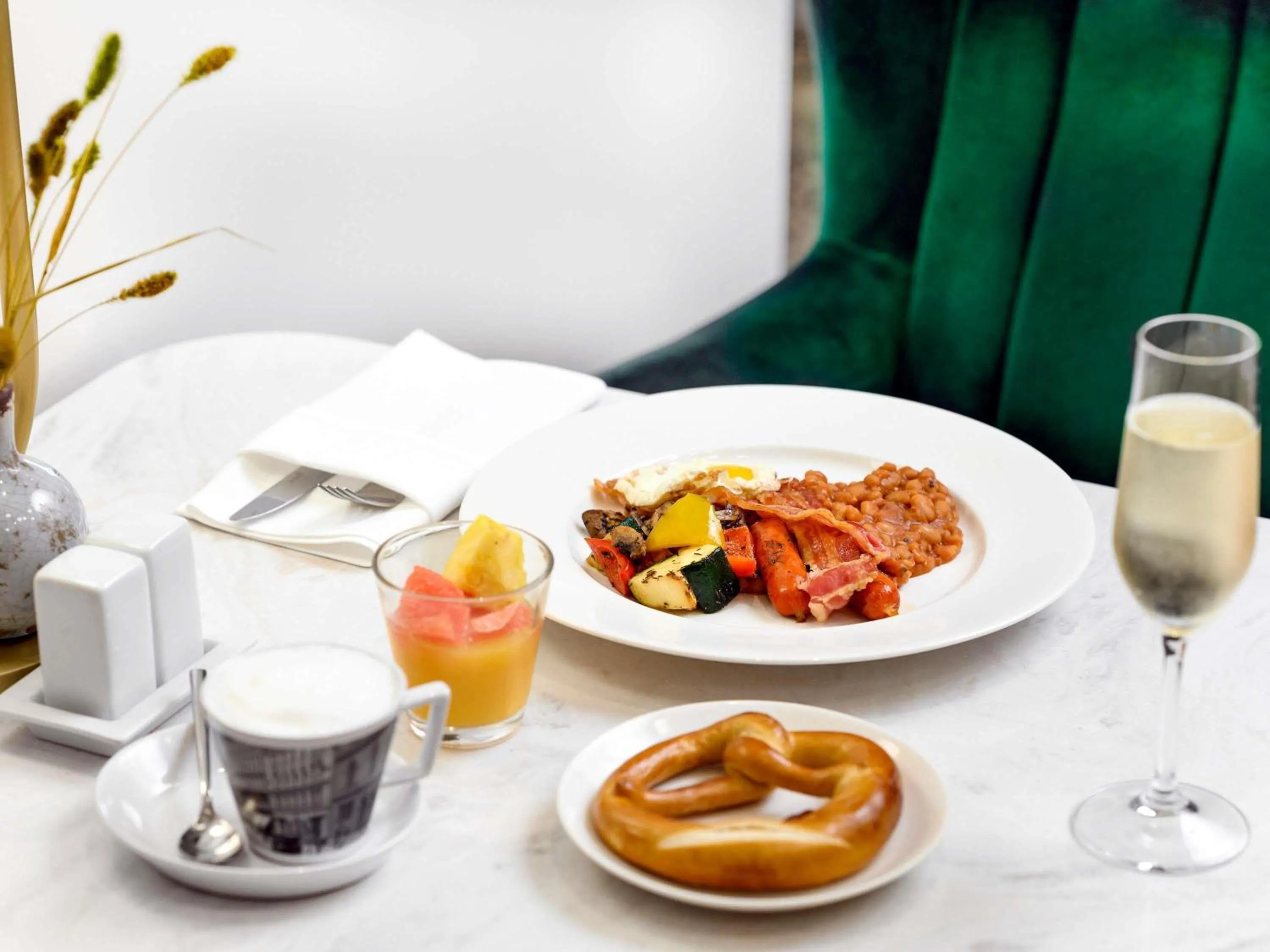 Breakfast in Nemzeti Hotel Budapest - MGallery Collection