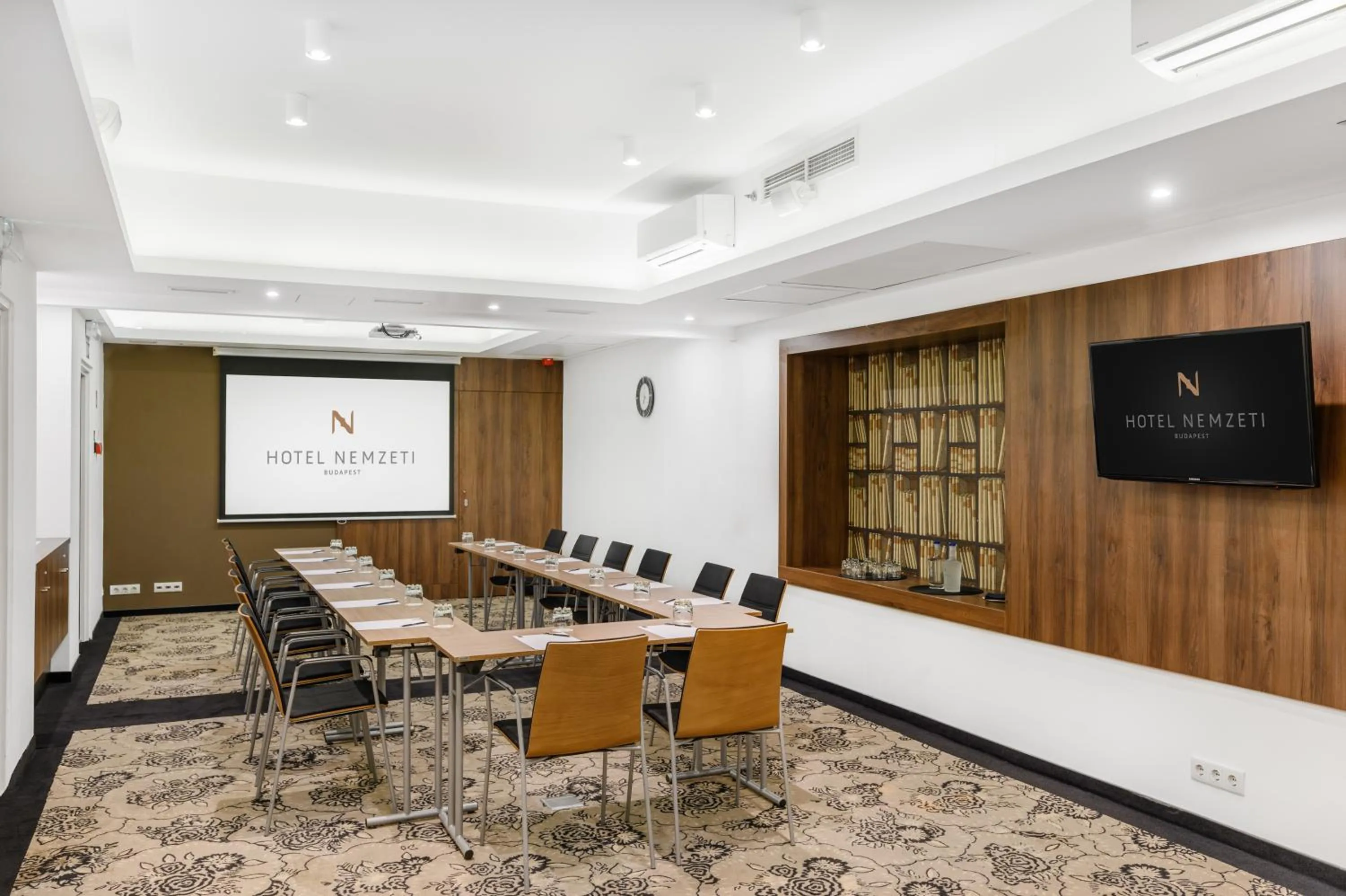 Meeting/conference room in Nemzeti Hotel Budapest - MGallery Collection