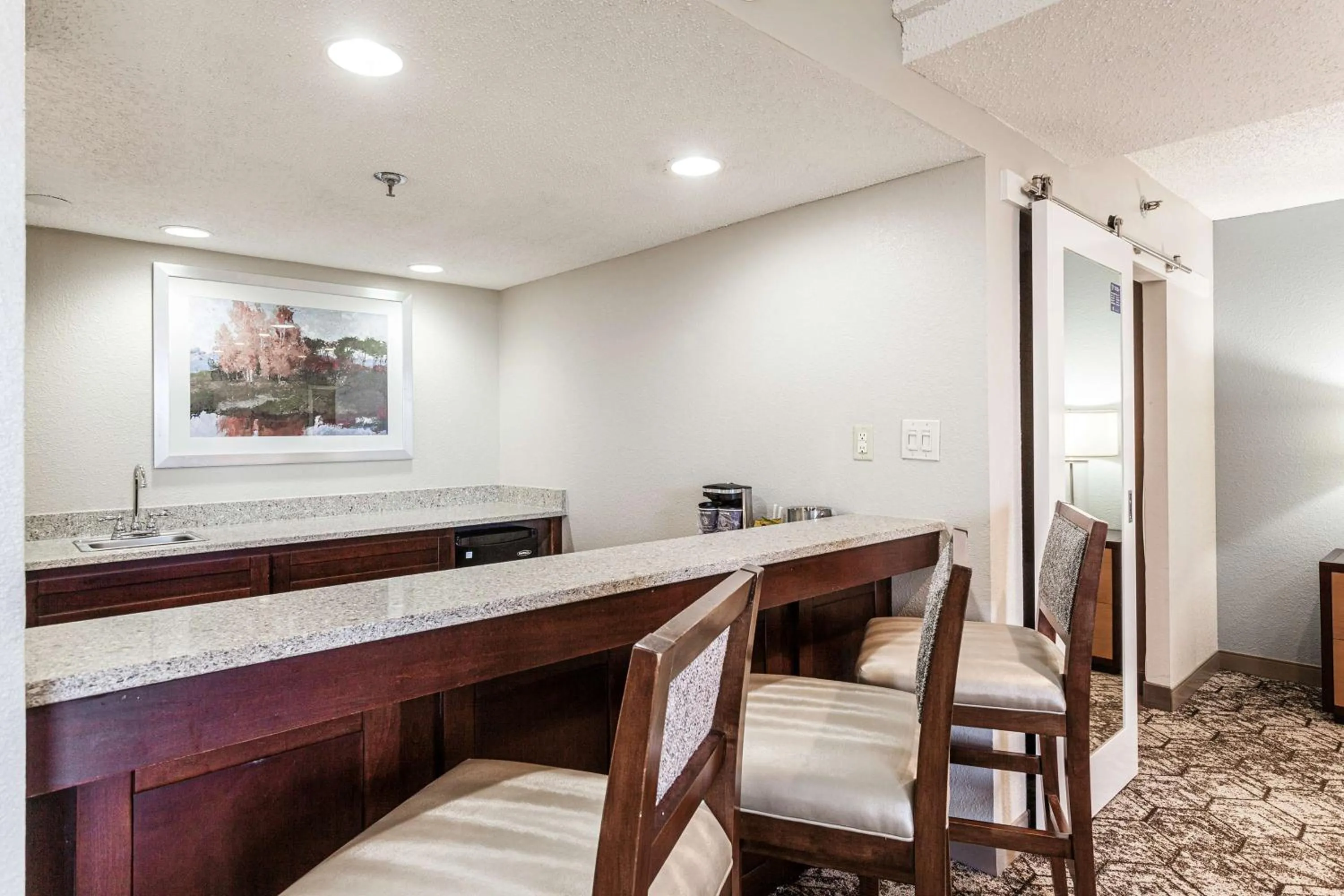 Photo of the whole room in DoubleTree by Hilton Memphis